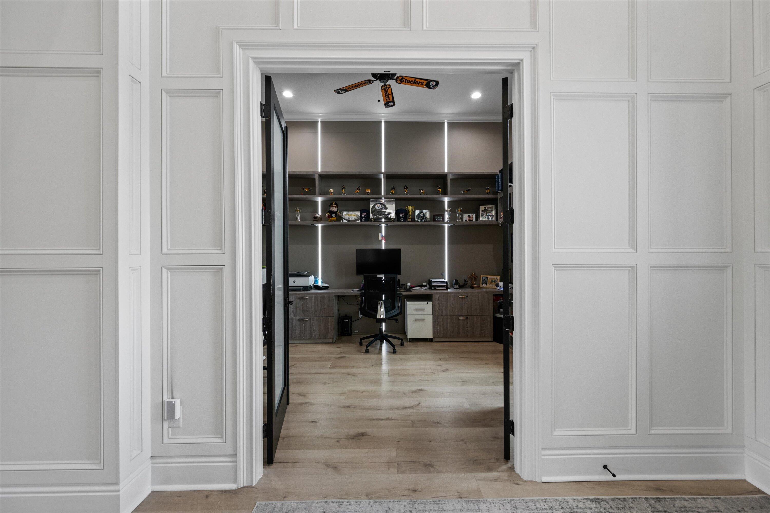 ESTATES OF WESTLAKE - Residential