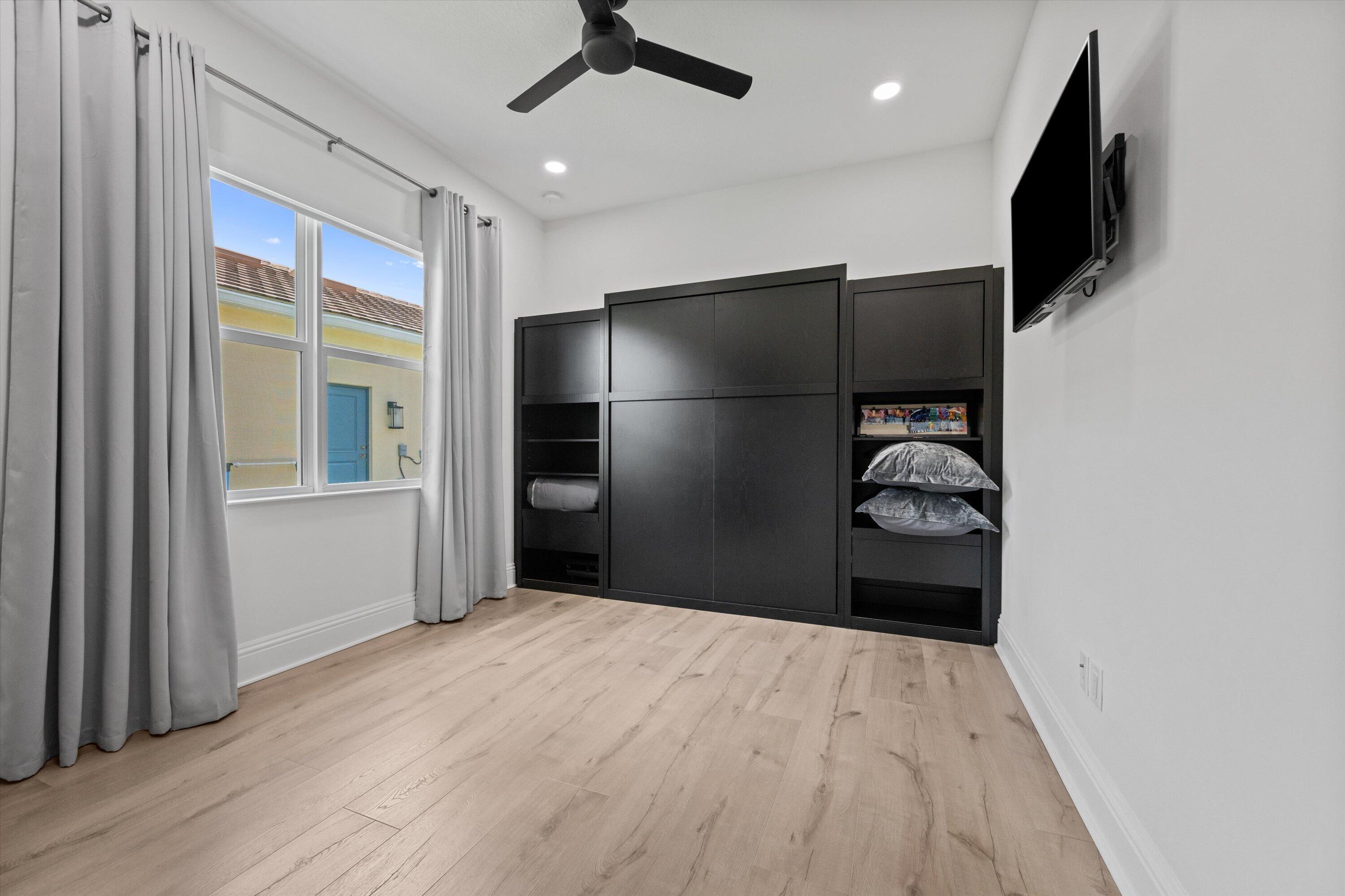 ESTATES OF WESTLAKE - Residential