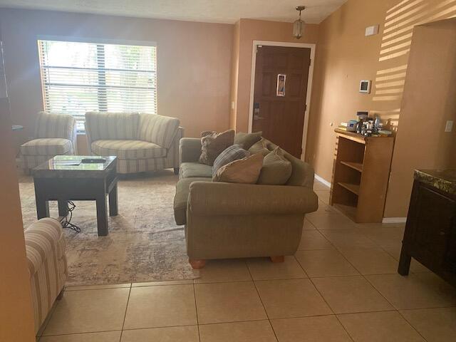PORT ST LUCIE SECTION 8 - Residential Lease