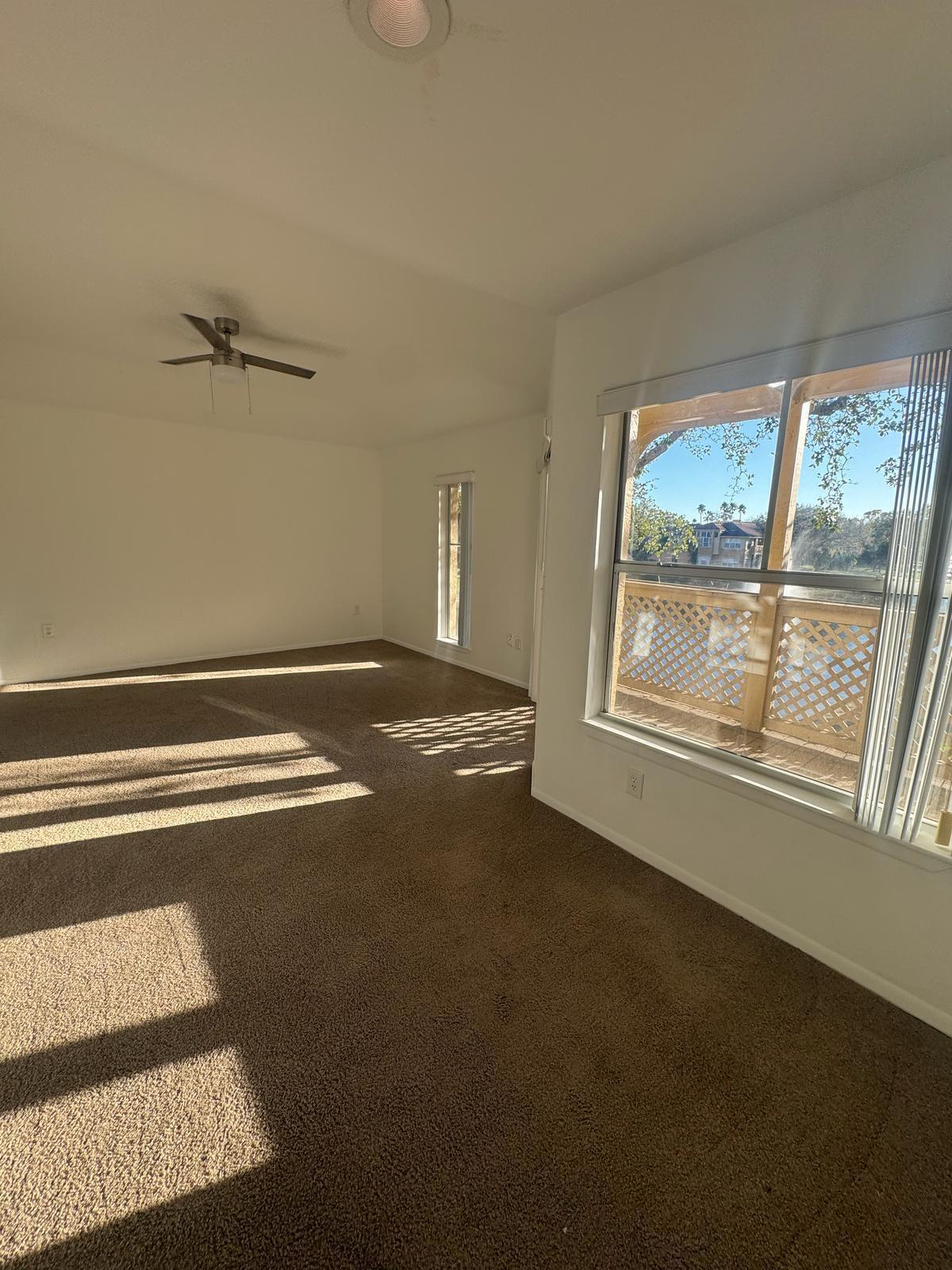 PALM LAKE CONDO - Residential Lease