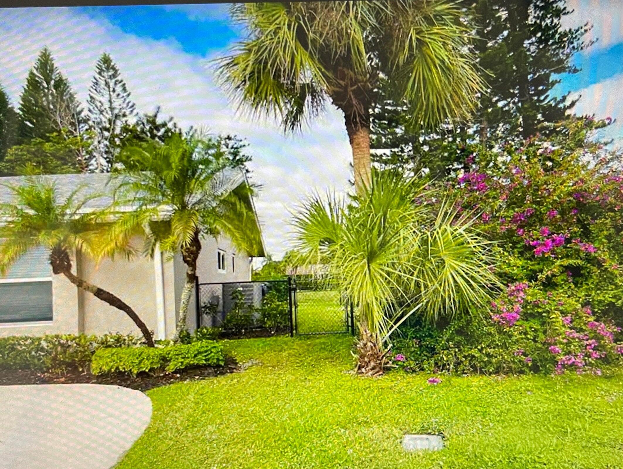 EASTWOOD OF WELLINGTON 3 - Residential