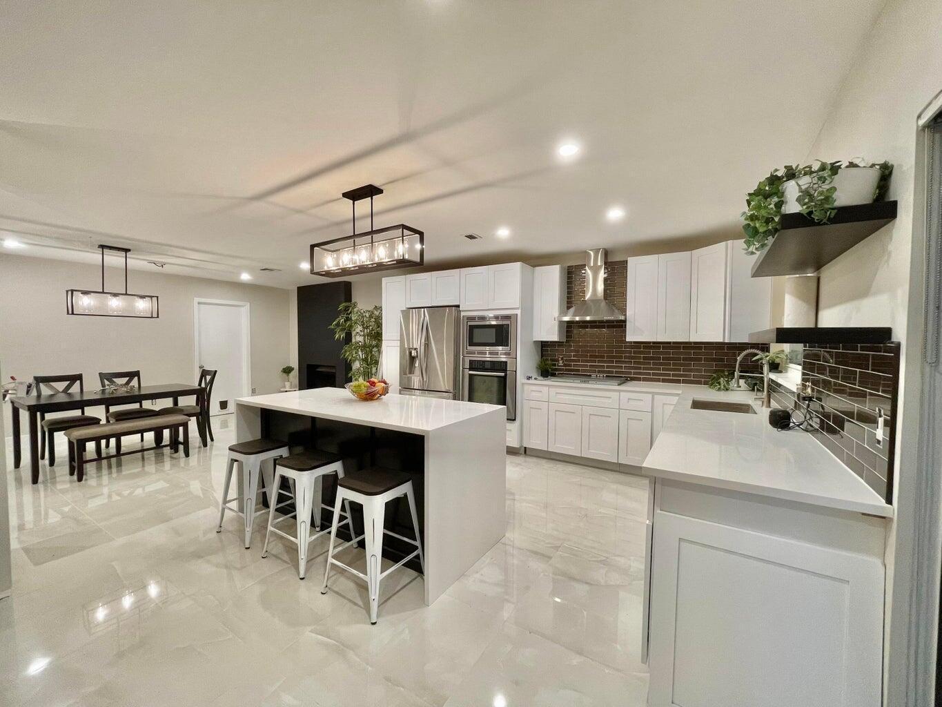 EASTWOOD OF WELLINGTON 3 - Residential