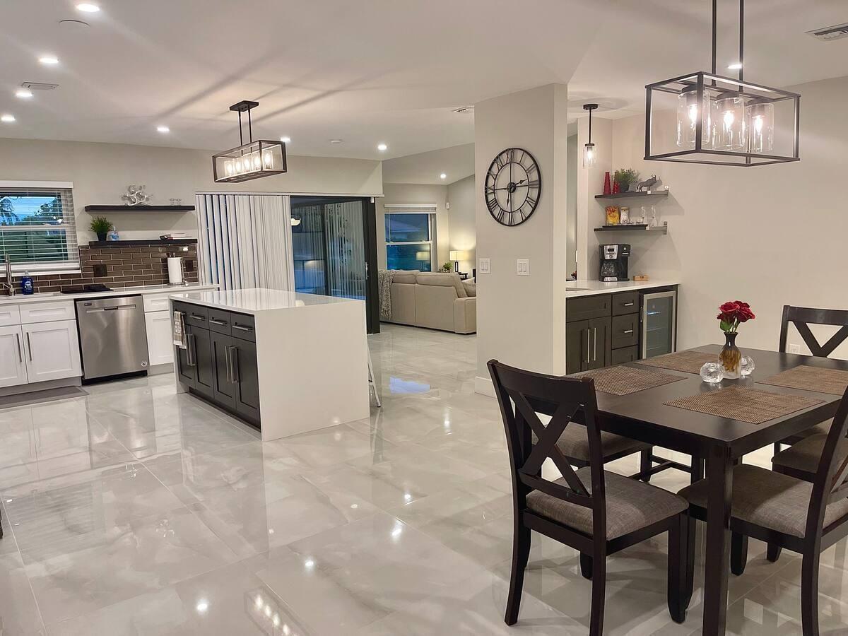 EASTWOOD OF WELLINGTON 3 - Residential