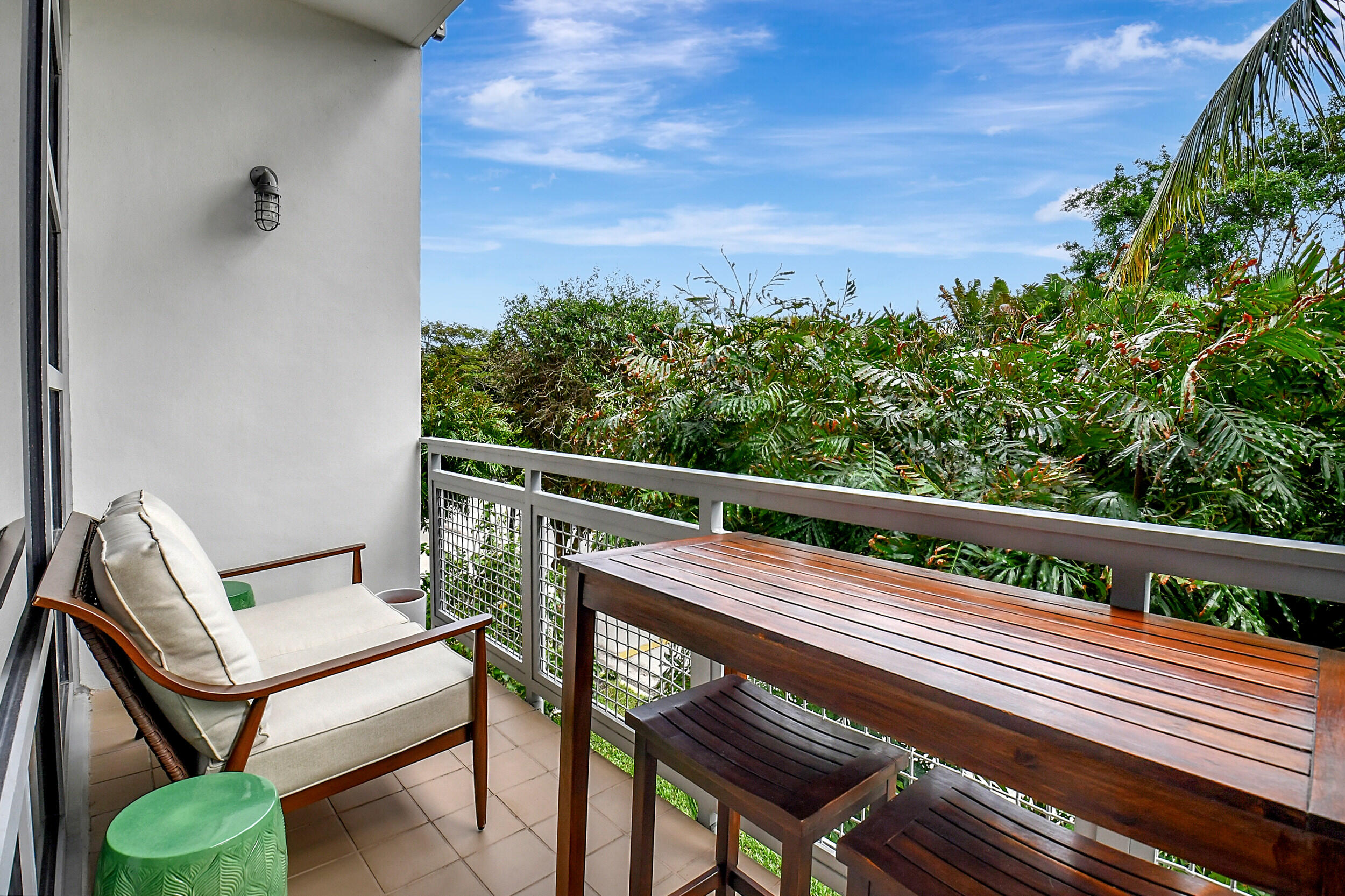 MERIDIAN DELRAY CONDO - Residential Lease