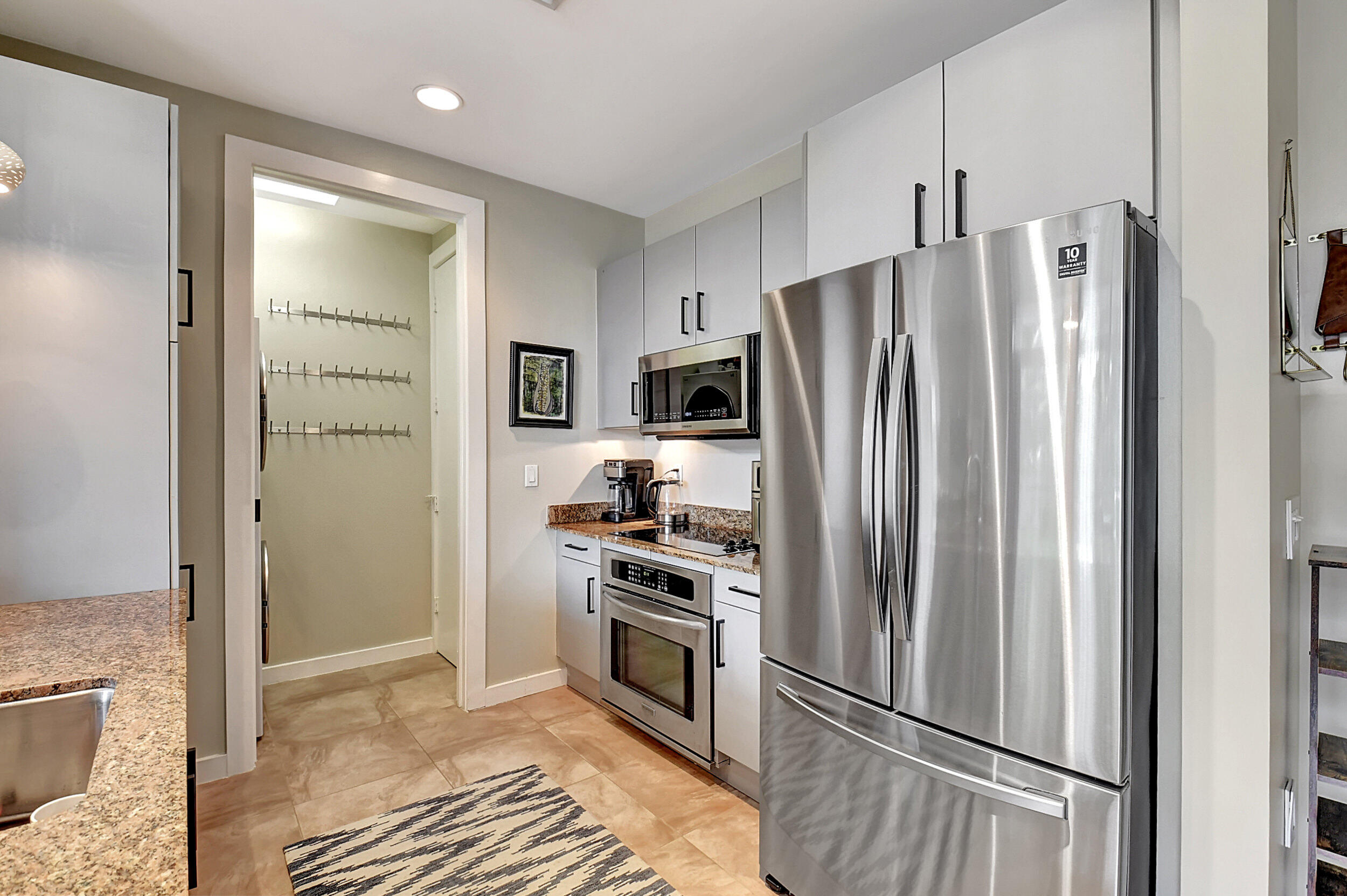 MERIDIAN DELRAY CONDO - Residential Lease