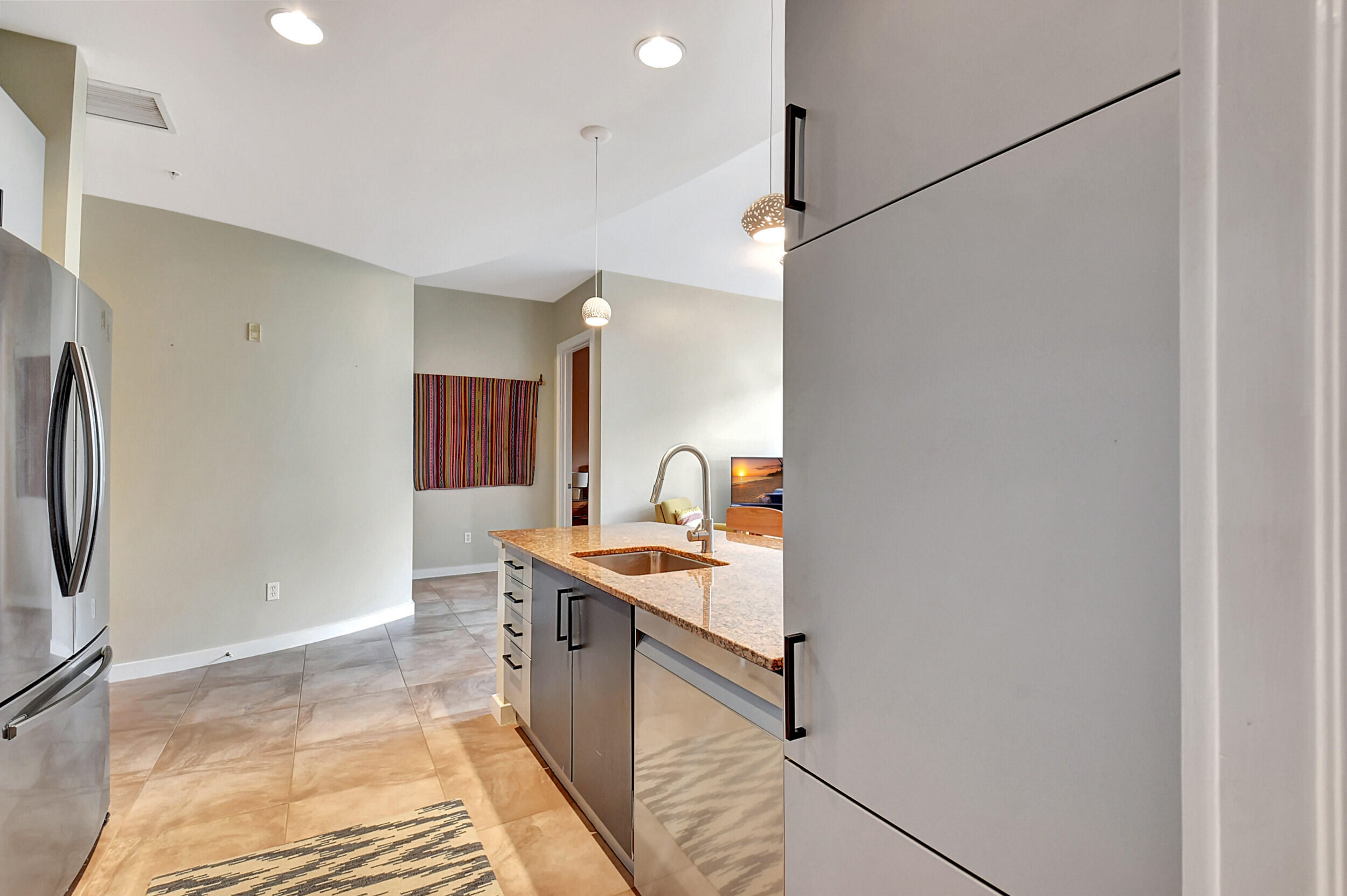 MERIDIAN DELRAY CONDO - Residential Lease