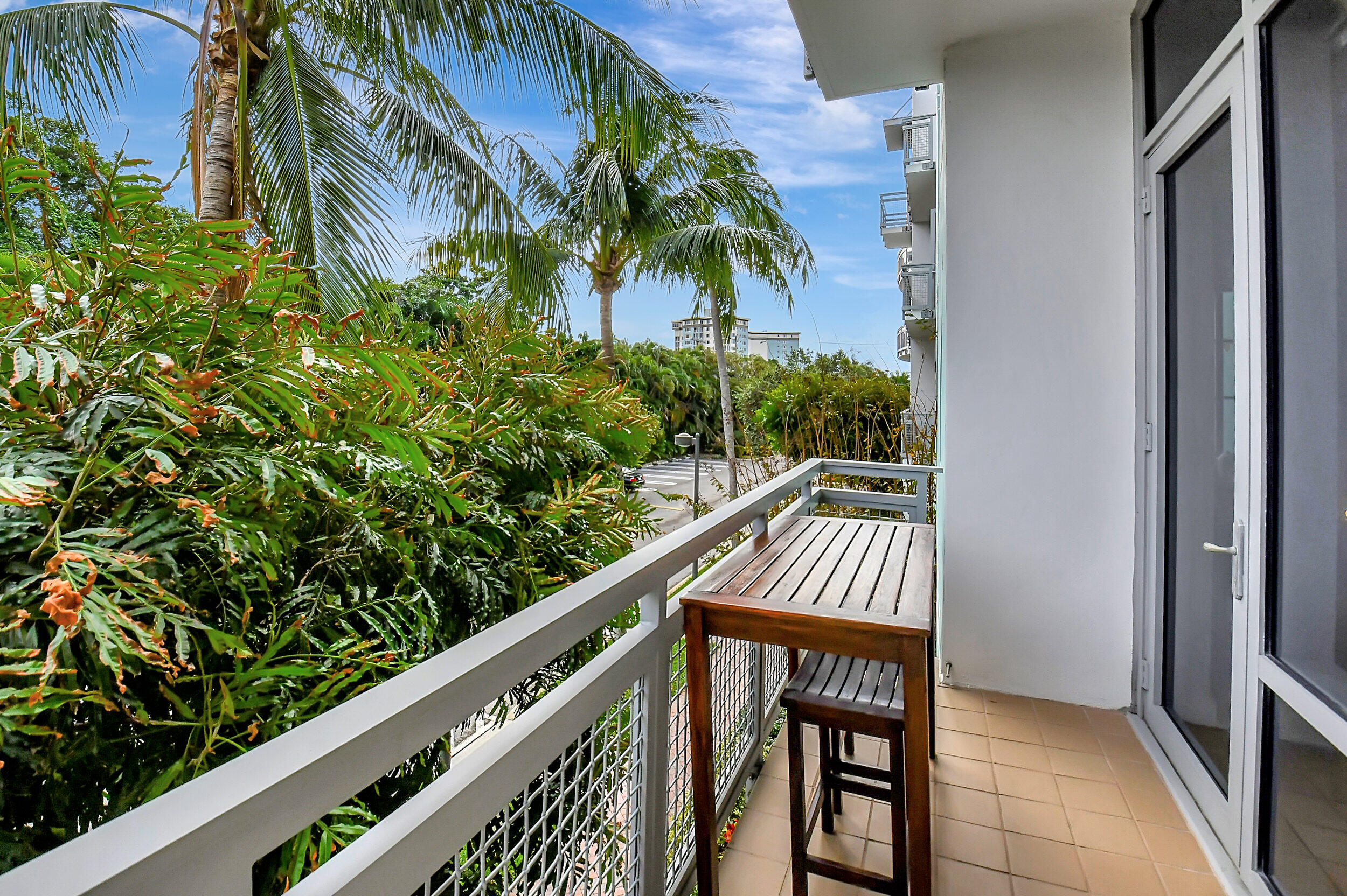 MERIDIAN DELRAY CONDO - Residential Lease