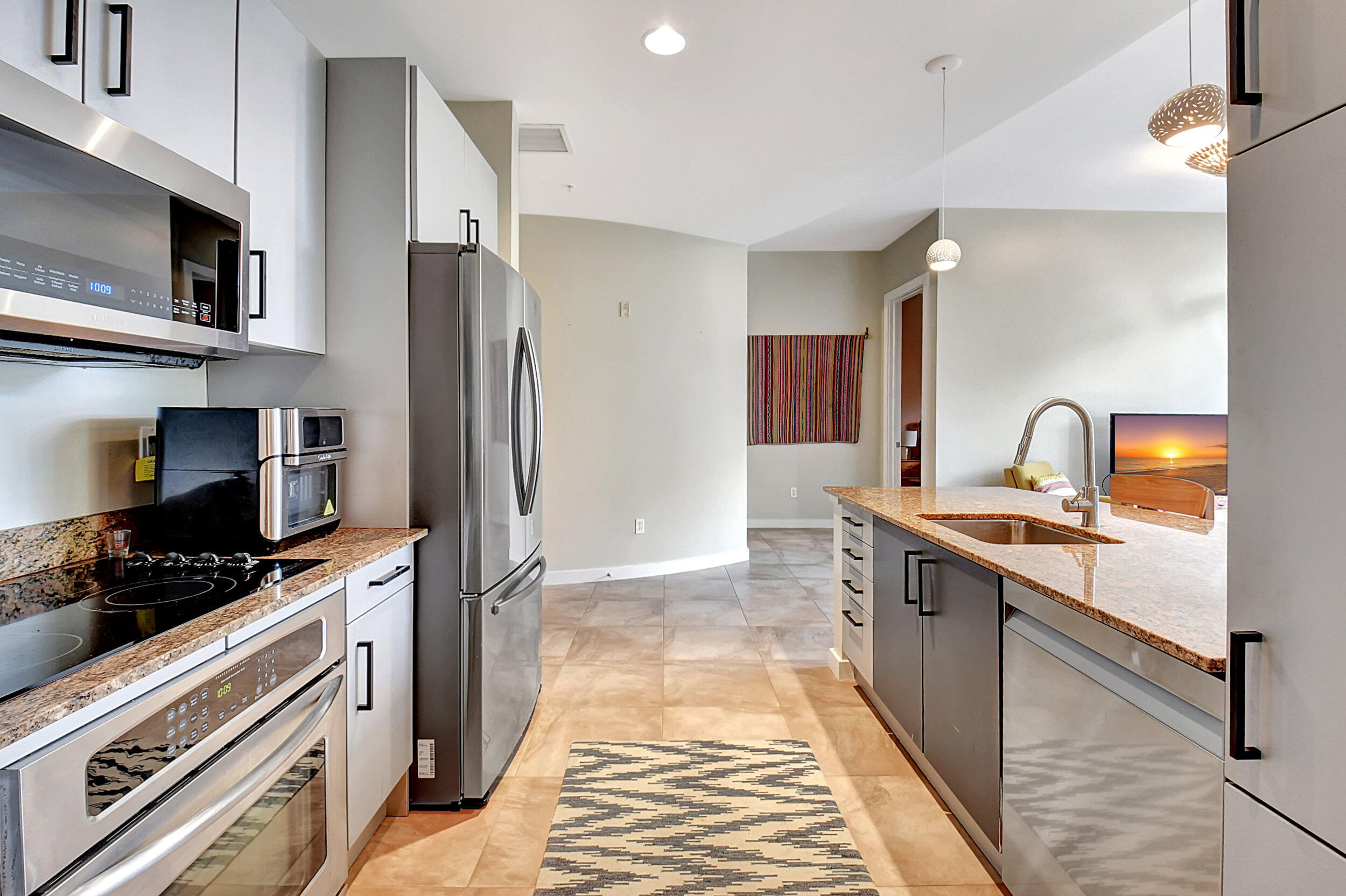 MERIDIAN DELRAY CONDO - Residential Lease