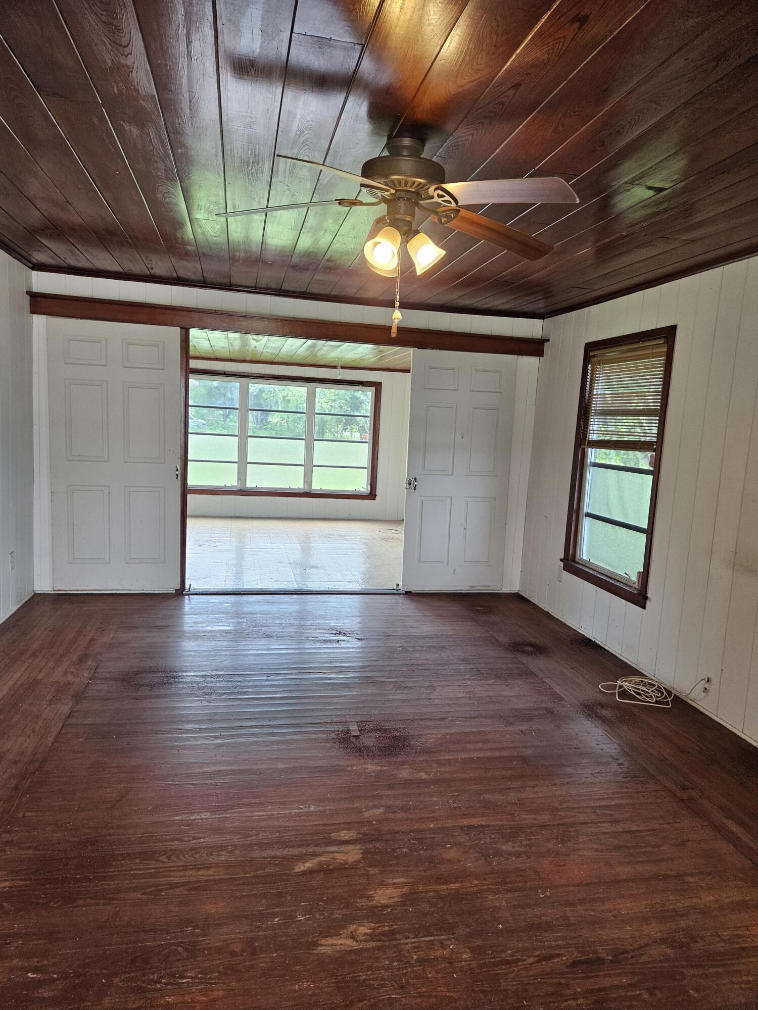 PINEHURST S/D BLK 2 LOTS 4 AND 5 (0.30 AC) (OR 367 - Residential