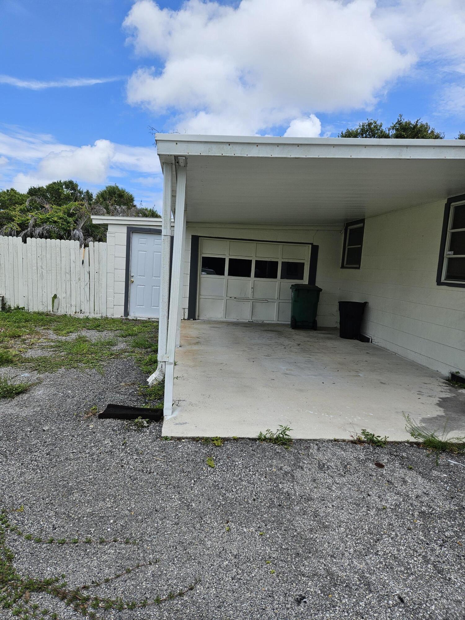 PINEHURST S/D BLK 2 LOTS 4 AND 5 (0.30 AC) (OR 367 - Residential