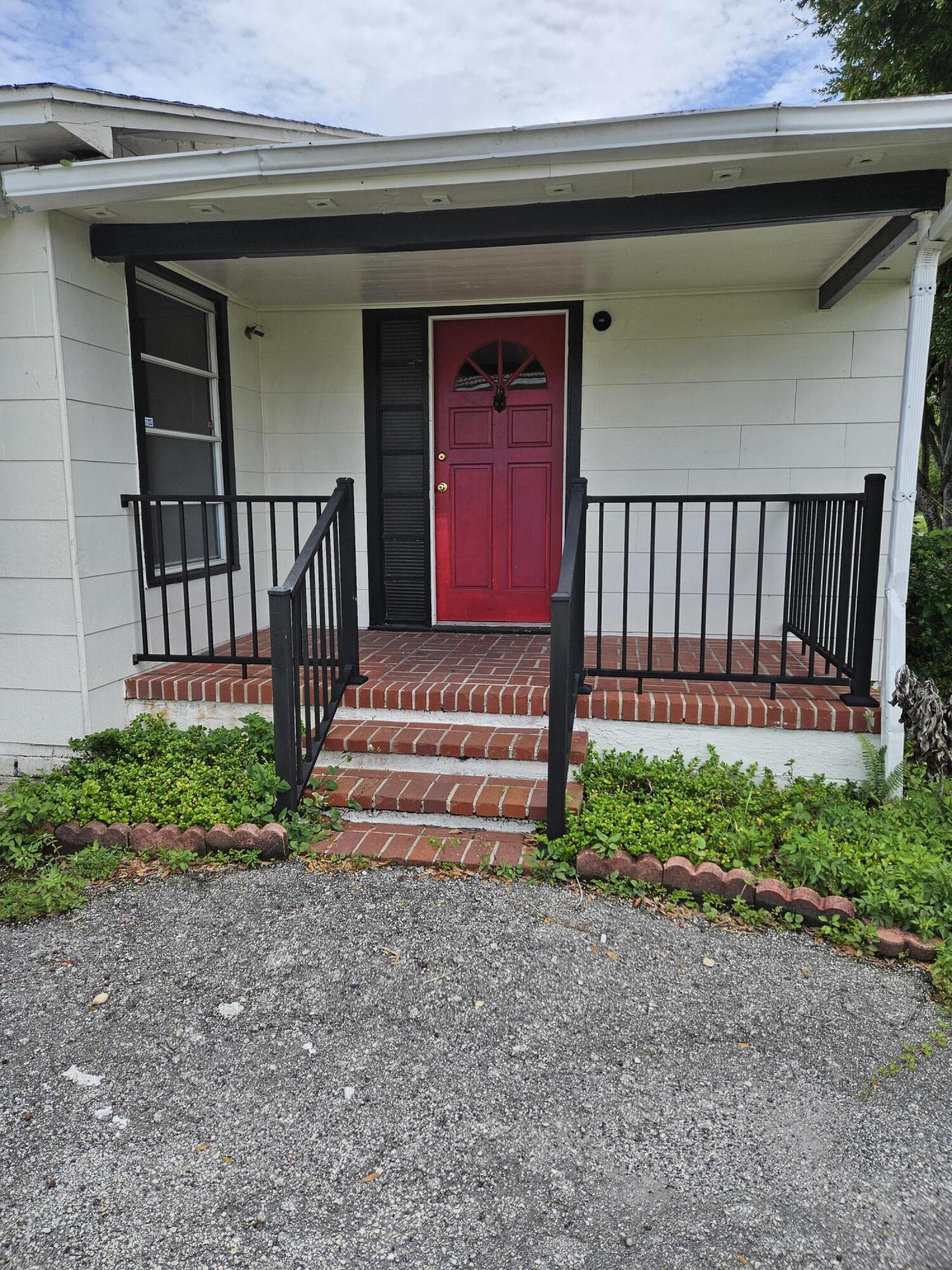 PINEHURST S/D BLK 2 LOTS 4 AND 5 (0.30 AC) (OR 367 - Residential