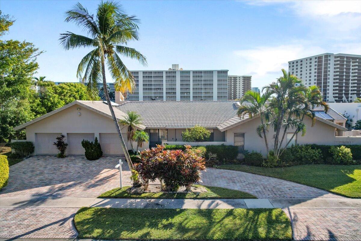 BOCA BAY COLONY - Residential