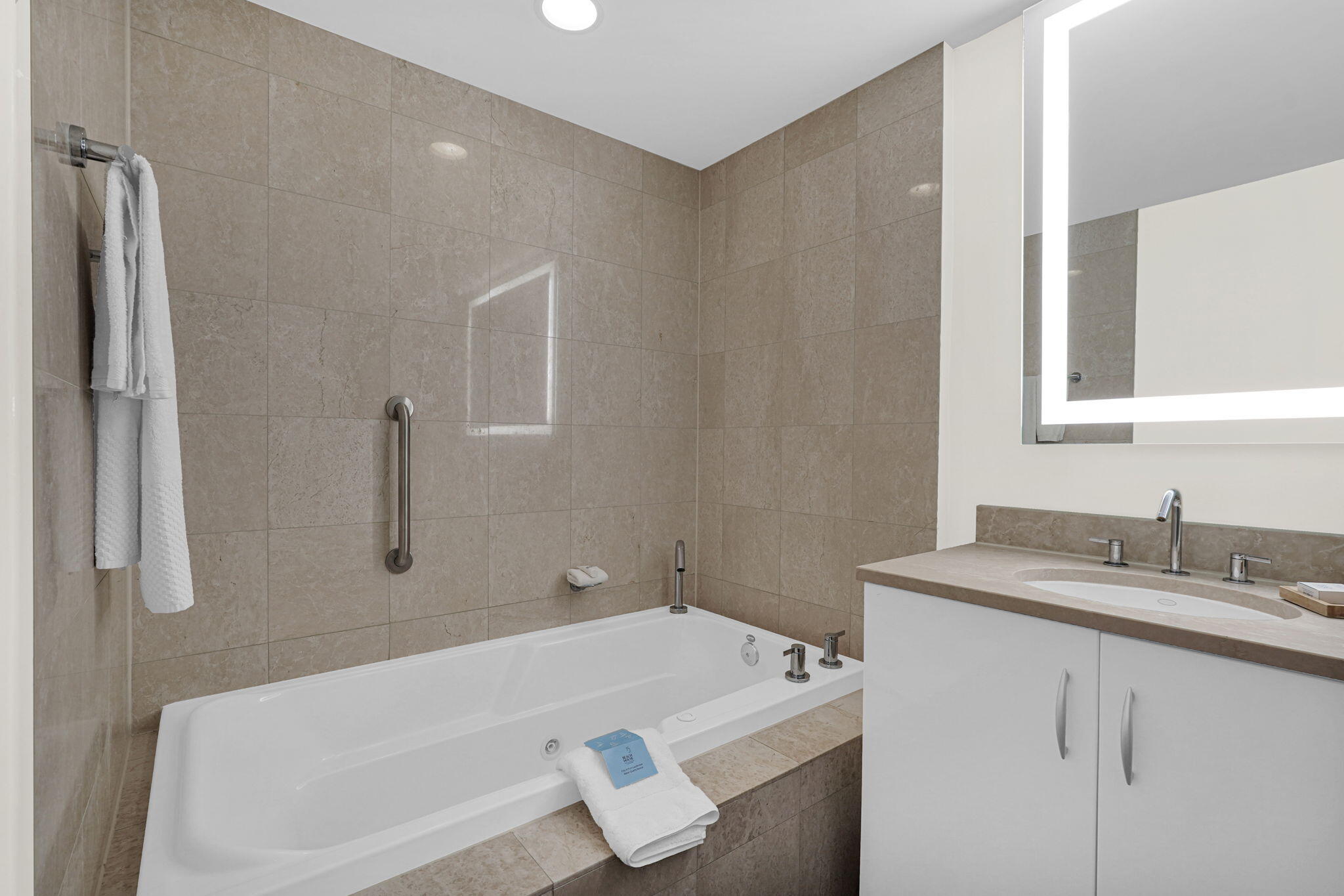 Q CLUB RESORT & RESIDENCES CONDO - Residential