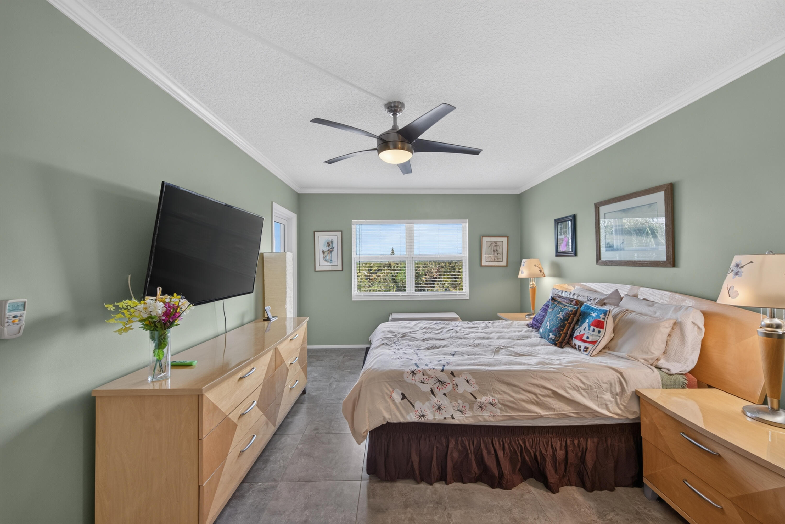 RIVER BEND CONDO - Residential