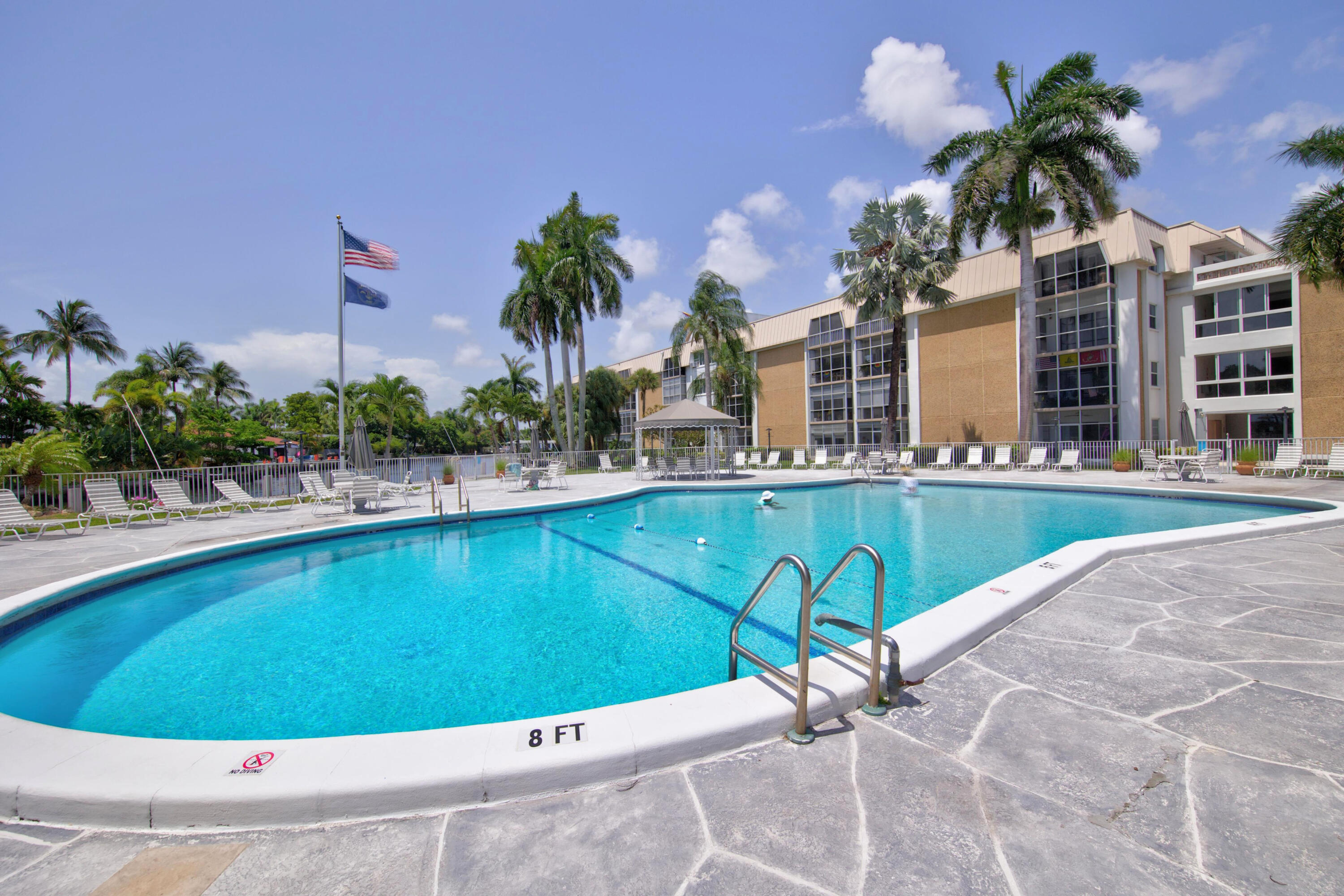 RIVER BEND CONDO - Residential