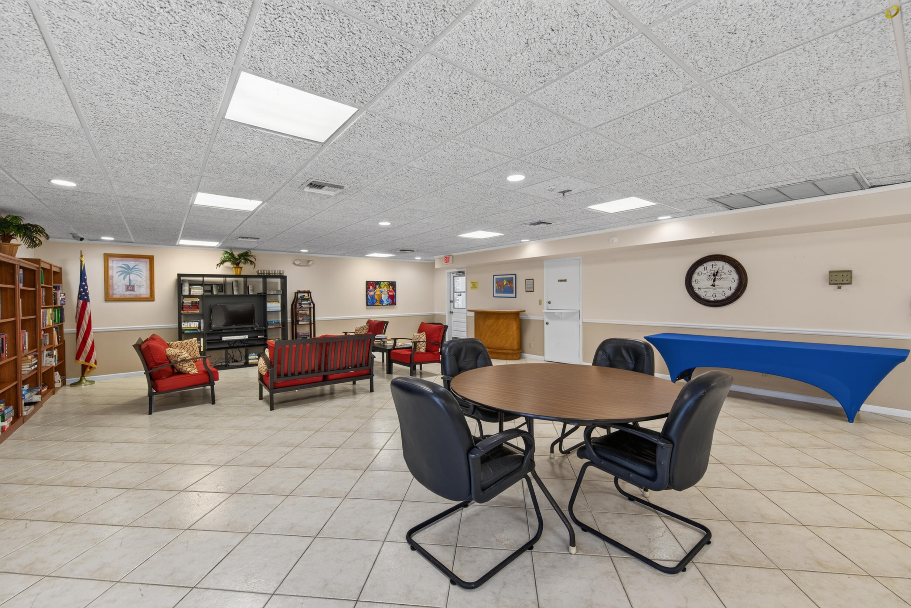 RIVER BEND CONDO - Residential
