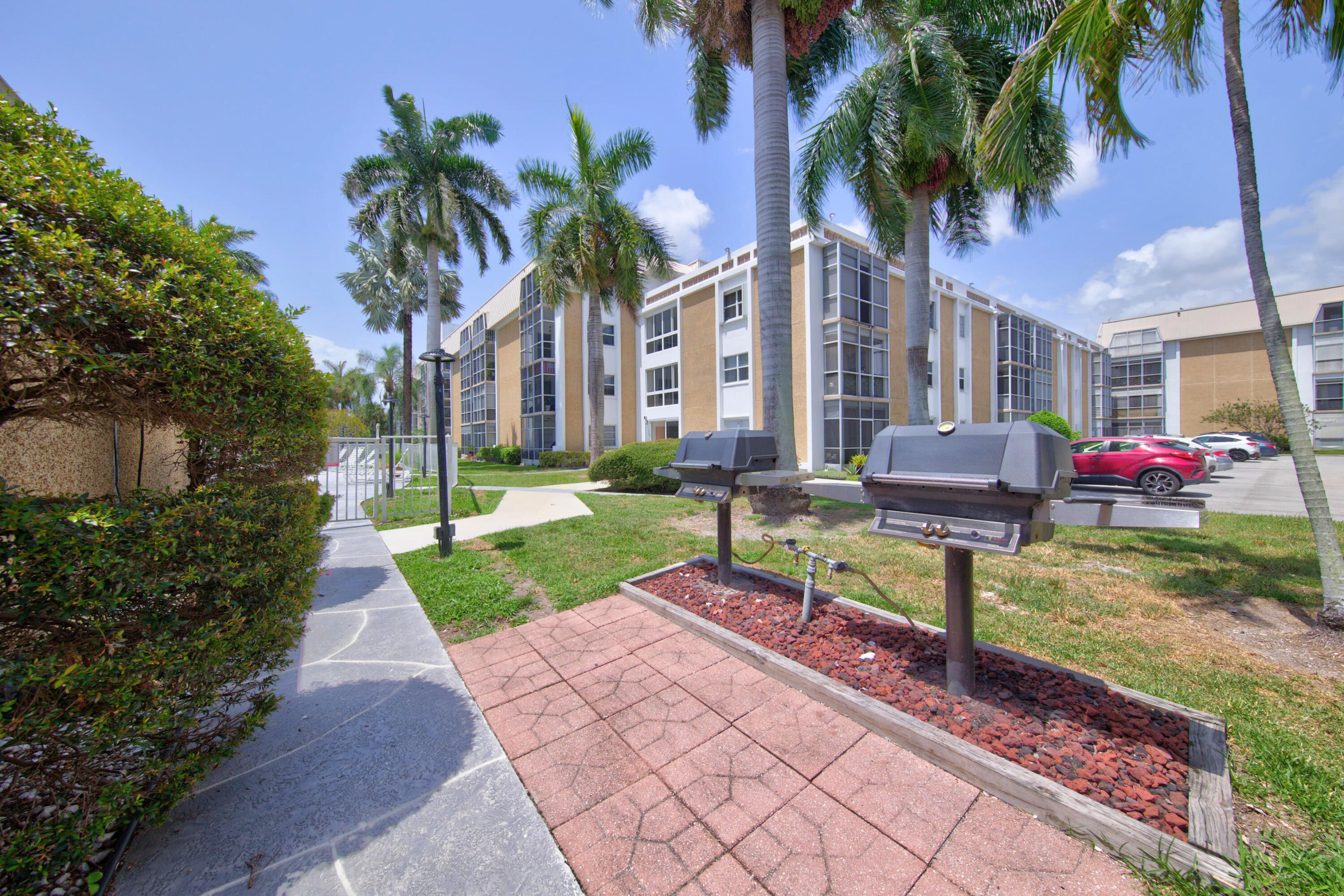 RIVER BEND CONDO - Residential