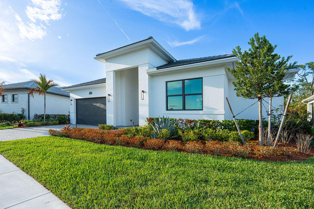VERANDA ESTATES PHASE 1 - Residential