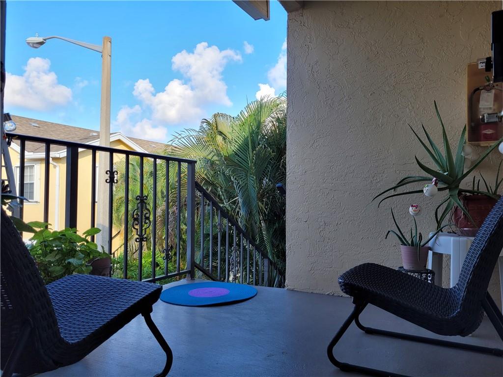 WATER SIDE OF PALM BEACH - Residential
