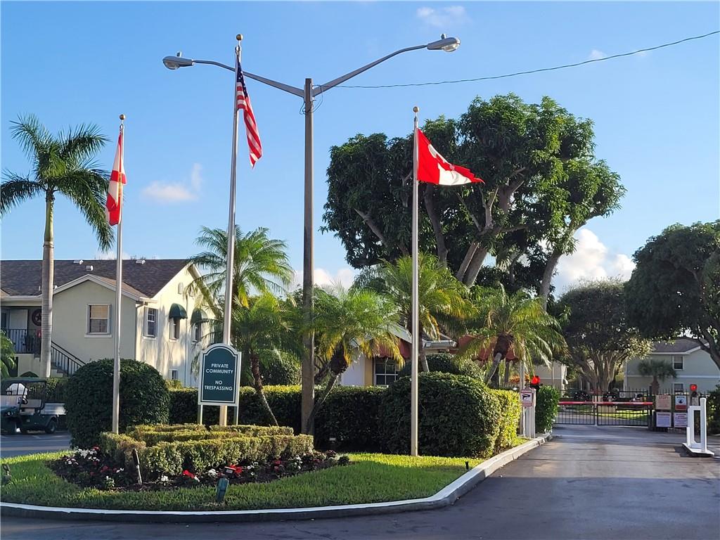 WATER SIDE OF PALM BEACH - Residential