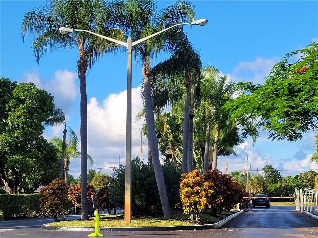 WATER SIDE OF PALM BEACH - Residential