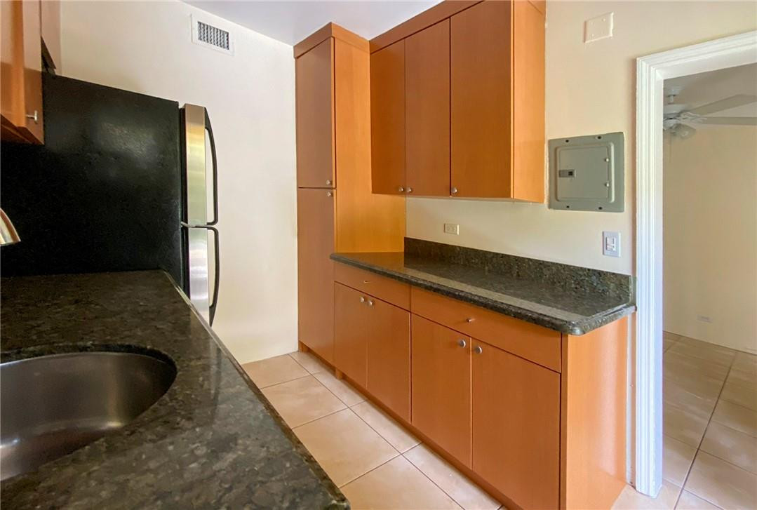 VICTORIA PARK GARDEN CONDO - Residential