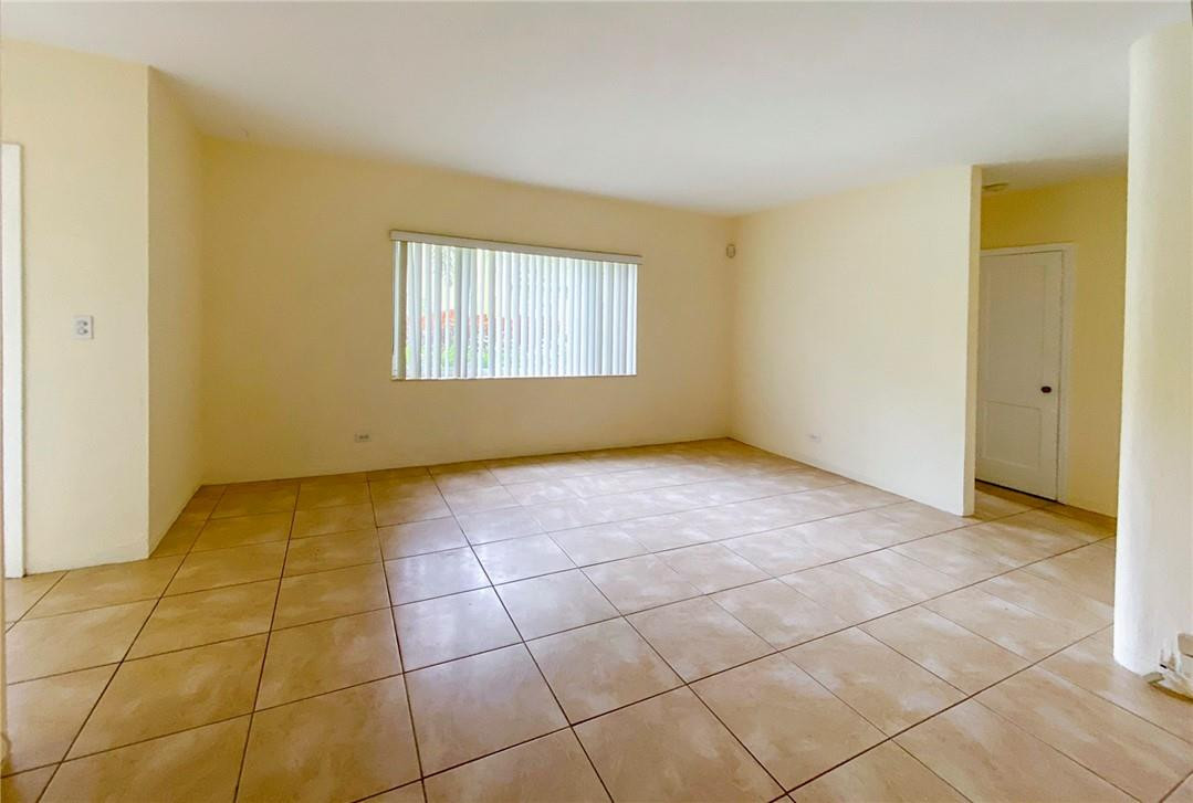 VICTORIA PARK GARDEN CONDO - Residential