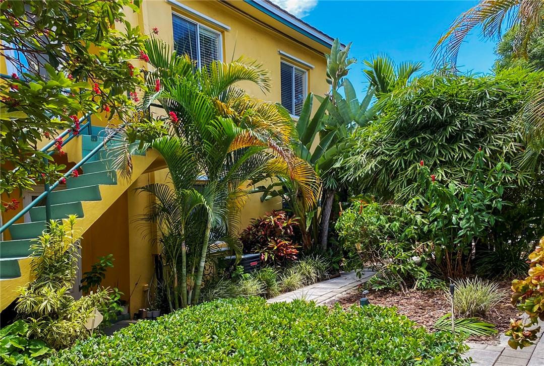 VICTORIA PARK GARDEN CONDO - Residential