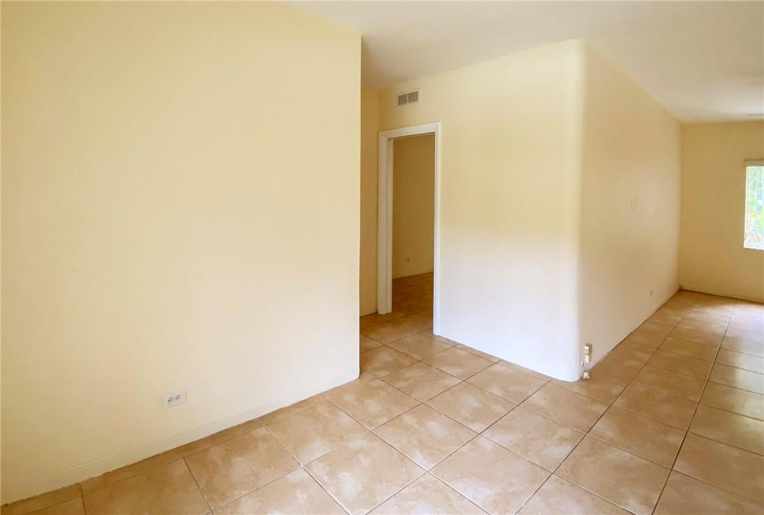 VICTORIA PARK GARDEN CONDO - Residential