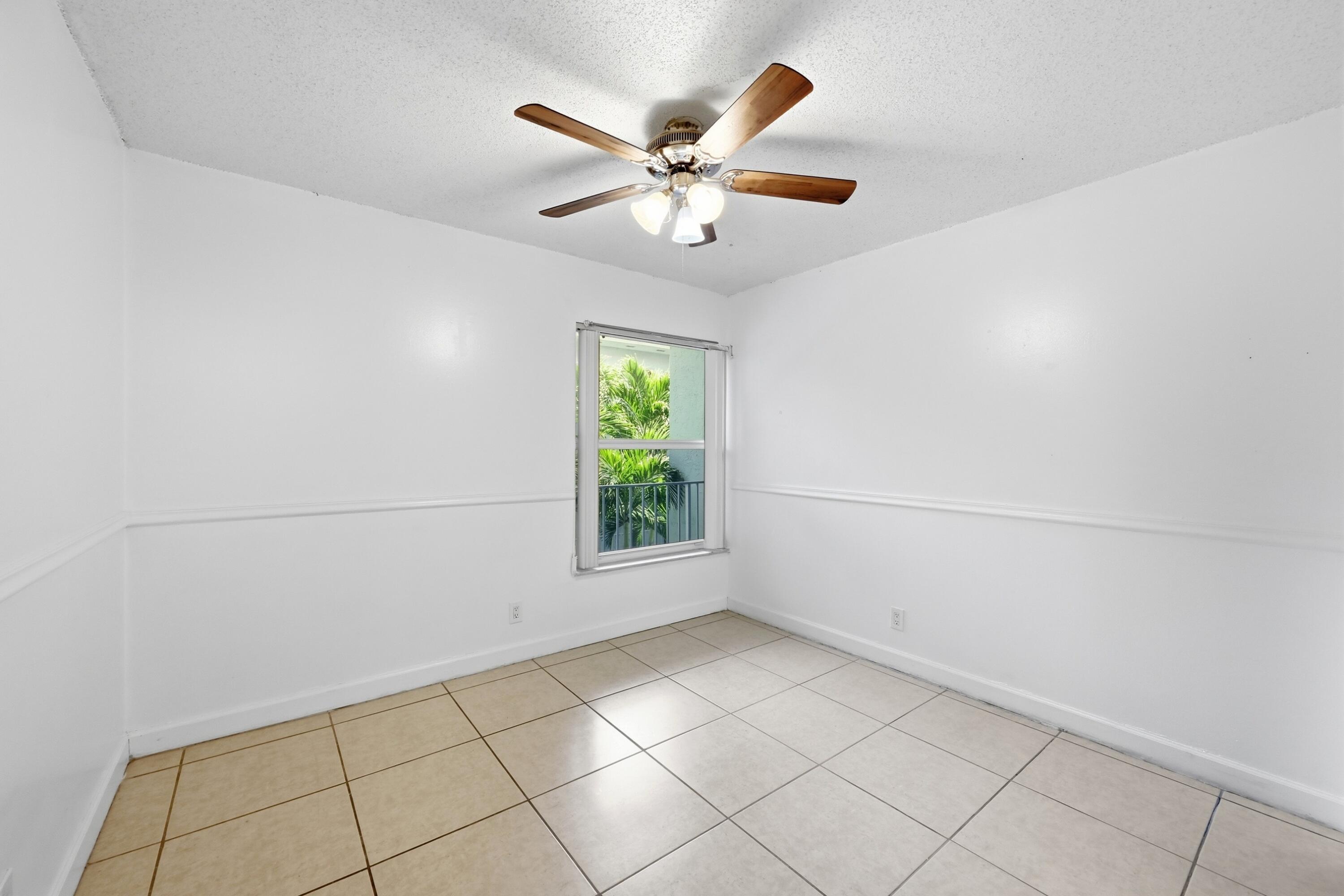 NEWPORT CONDO - Residential