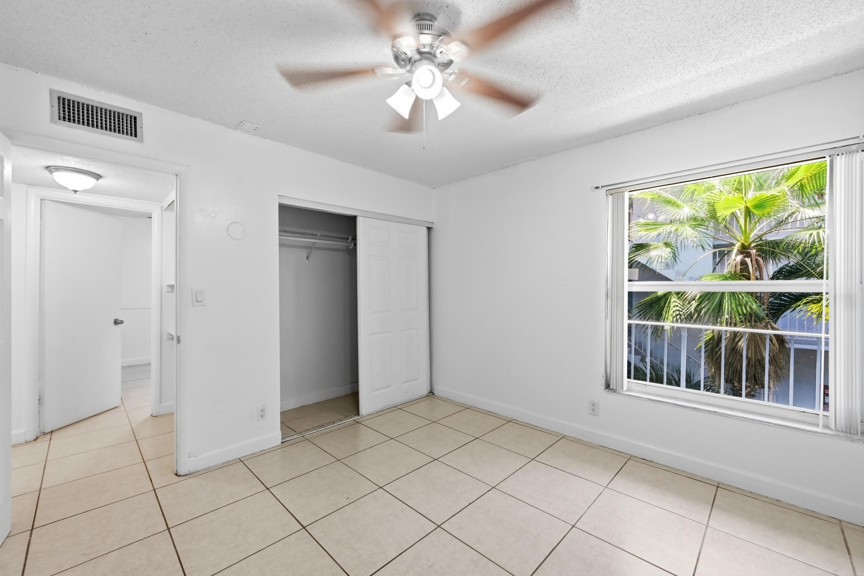 NEWPORT CONDO - Residential