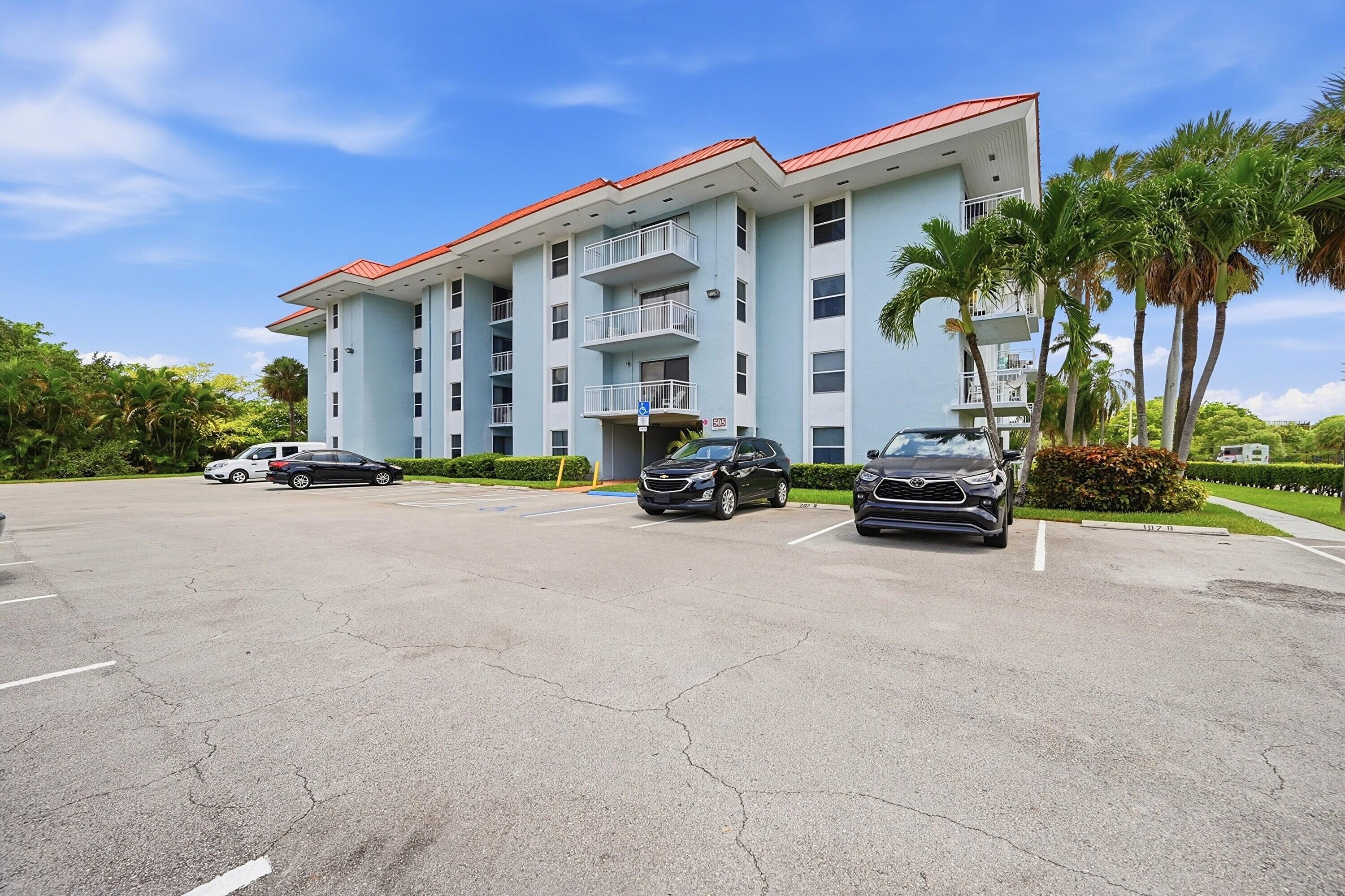 NEWPORT CONDO - Residential