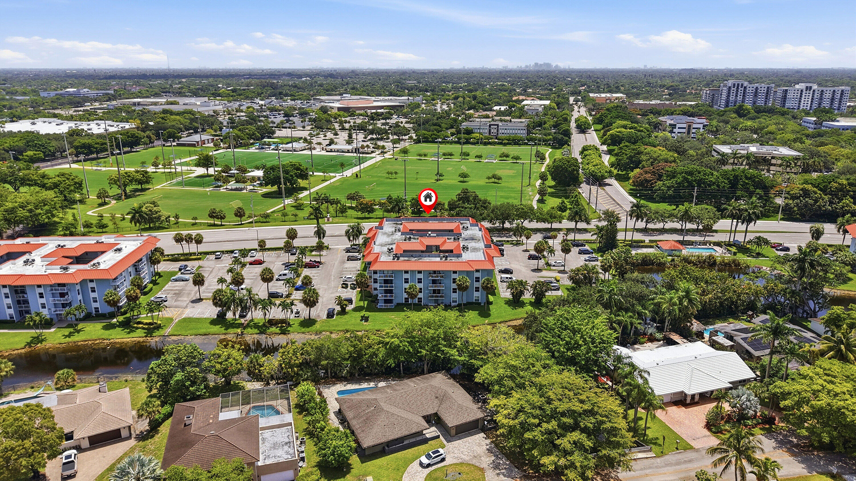 NEWPORT CONDO - Residential