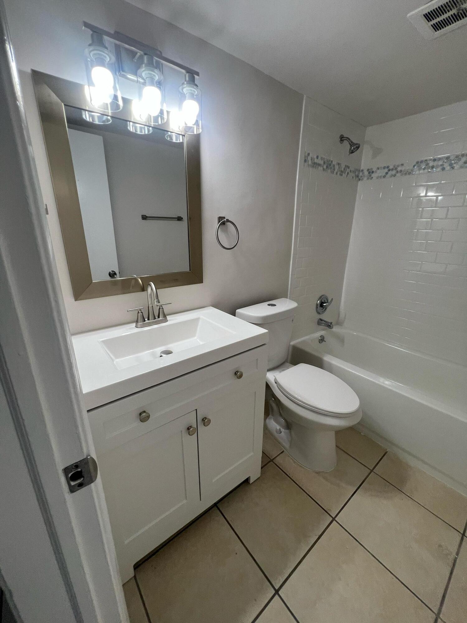 VILLA RICA - Residential Lease