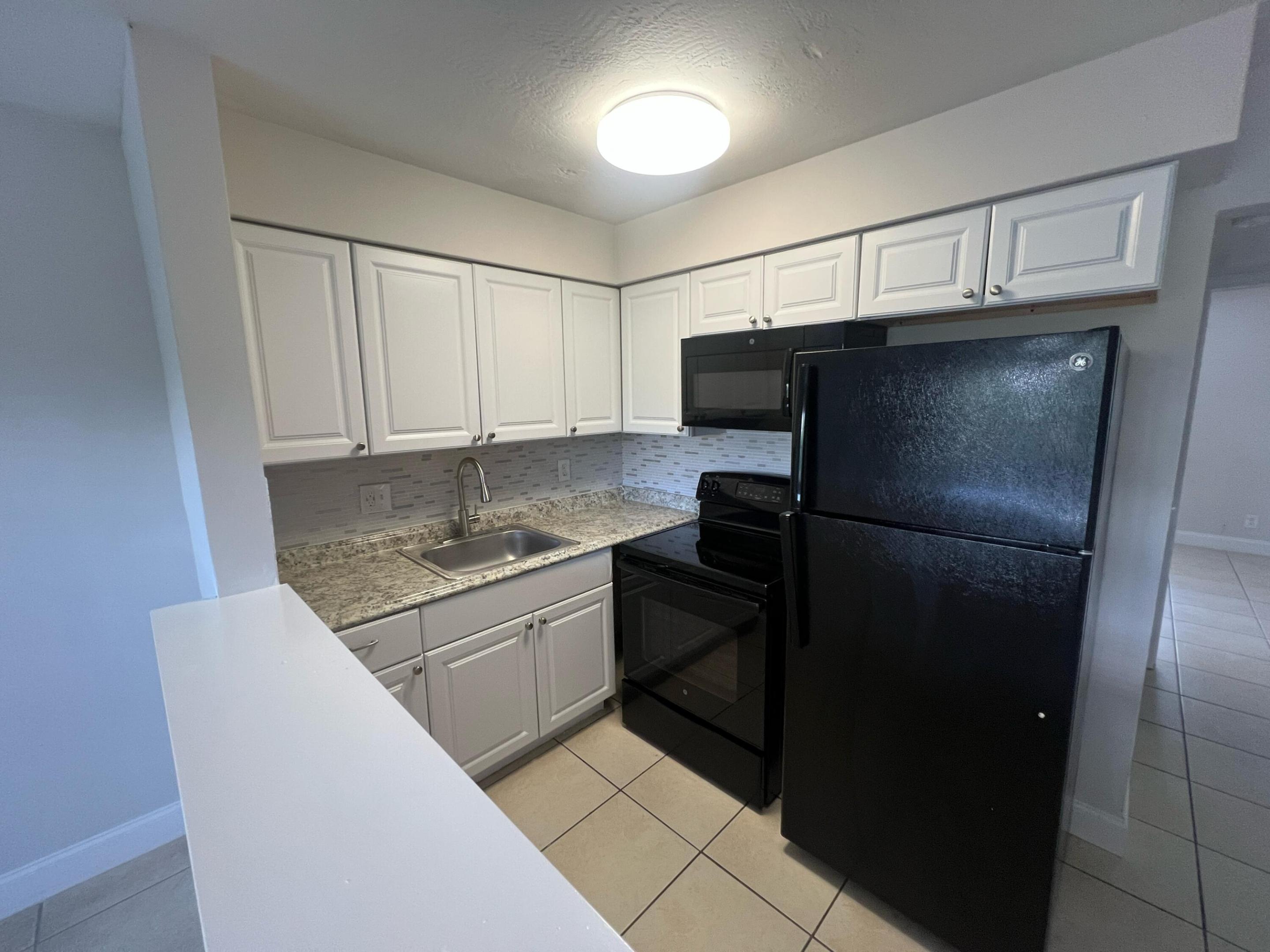 VILLA RICA - Residential Lease