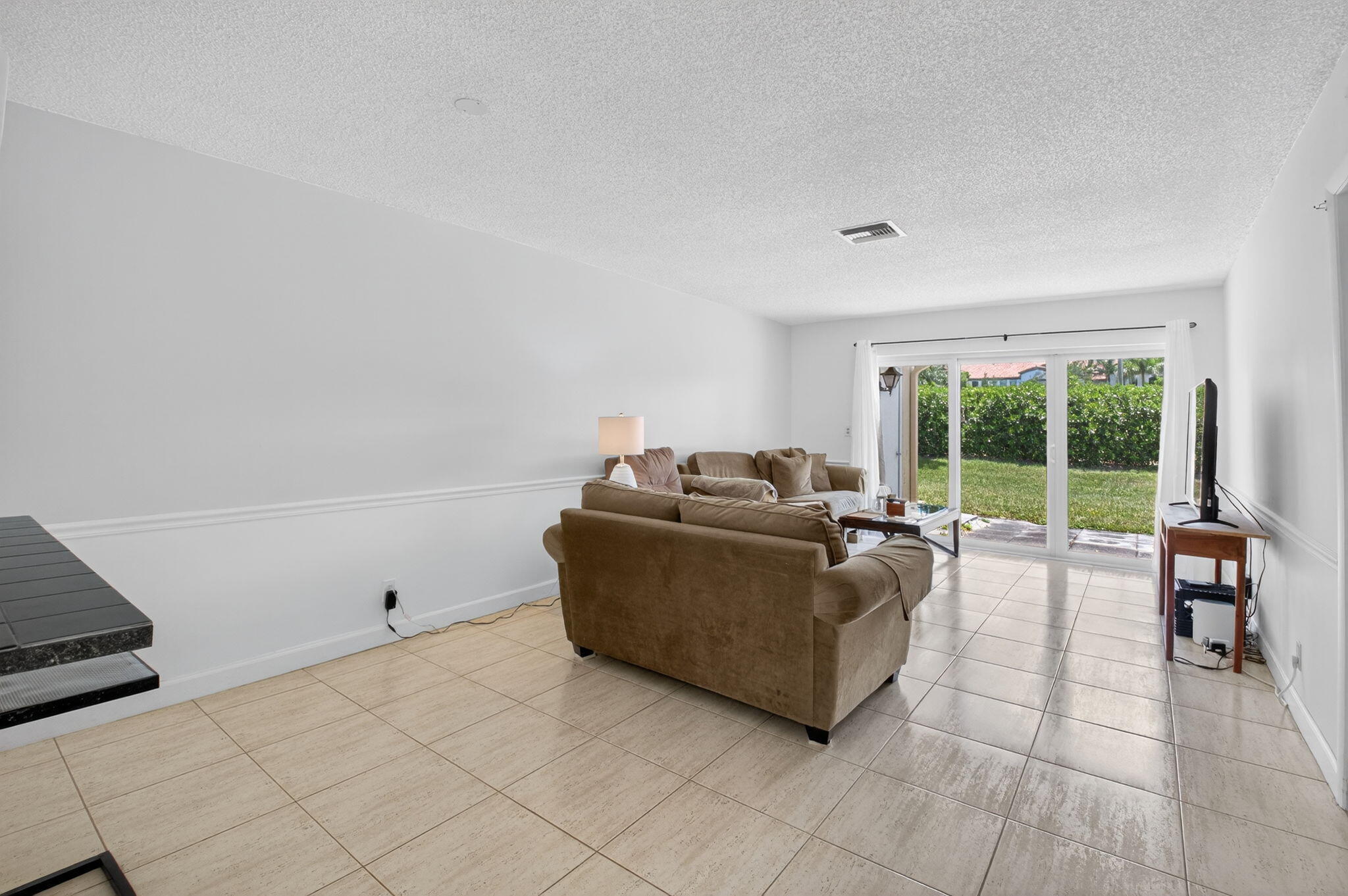 PALM GREENS AT VILLA DEL RAY CONDO II - Residential