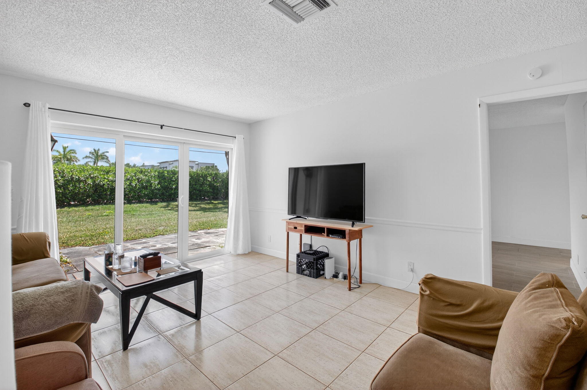 PALM GREENS AT VILLA DEL RAY CONDO II - Residential
