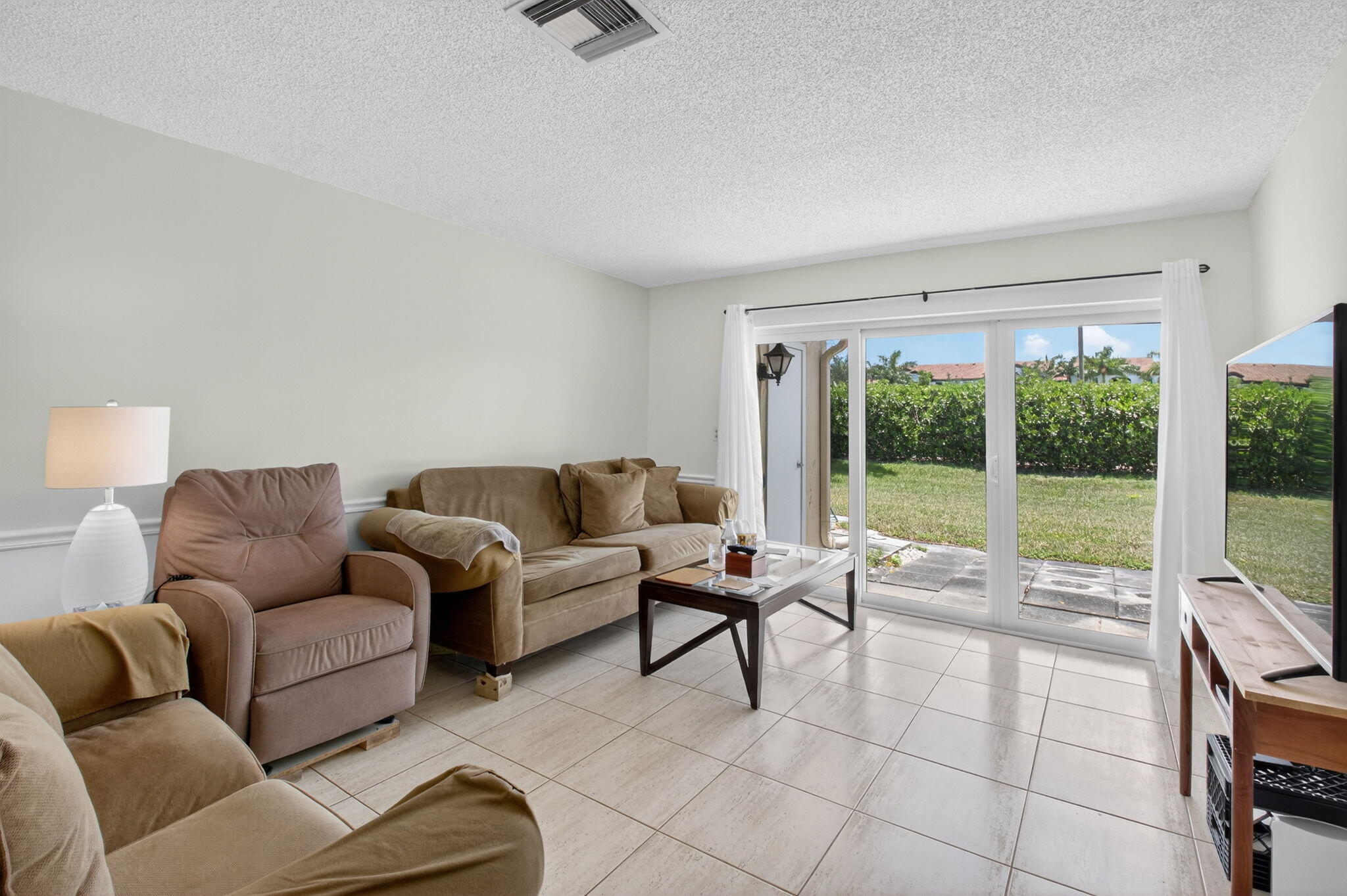 PALM GREENS AT VILLA DEL RAY CONDO II - Residential