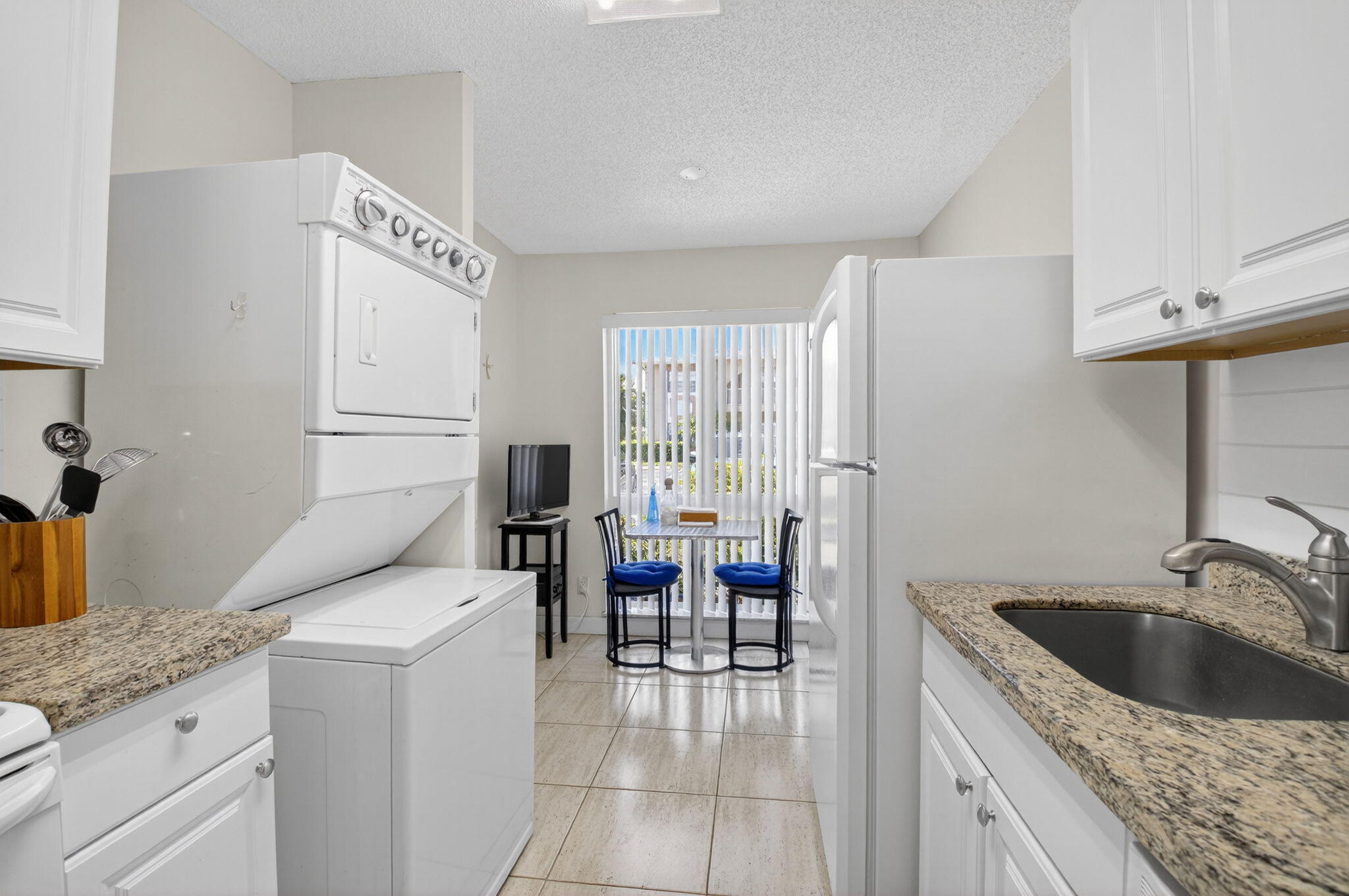 PALM GREENS AT VILLA DEL RAY CONDO II - Residential