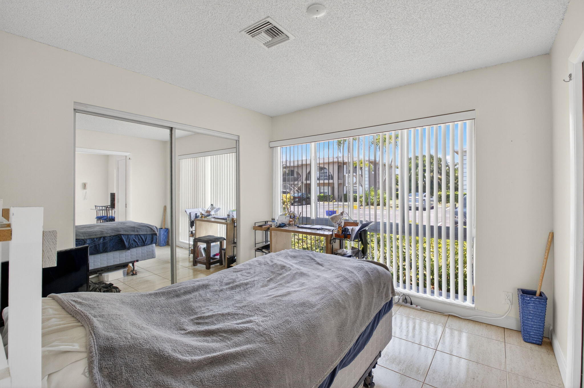 PALM GREENS AT VILLA DEL RAY CONDO II - Residential