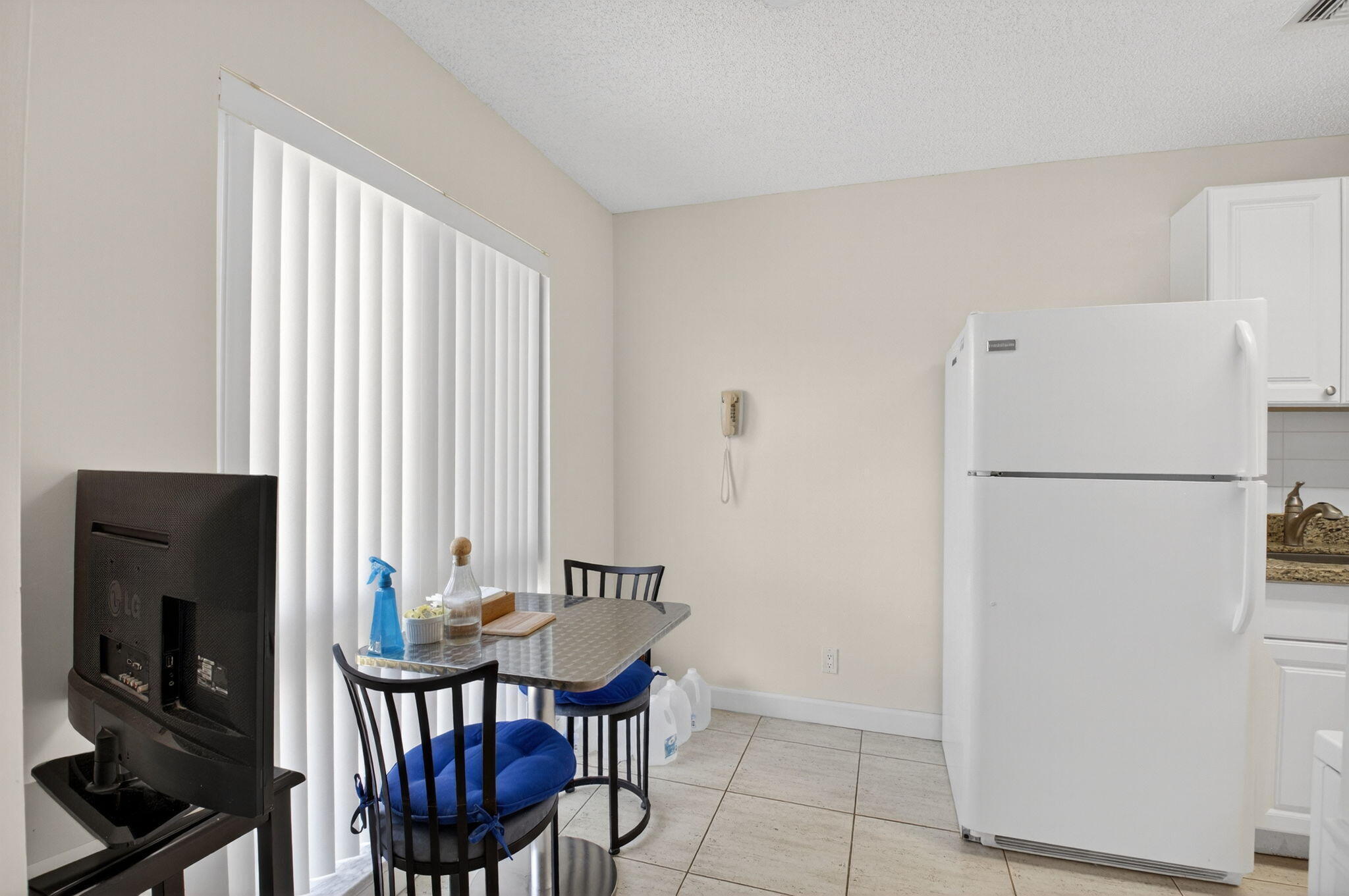 PALM GREENS AT VILLA DEL RAY CONDO II - Residential