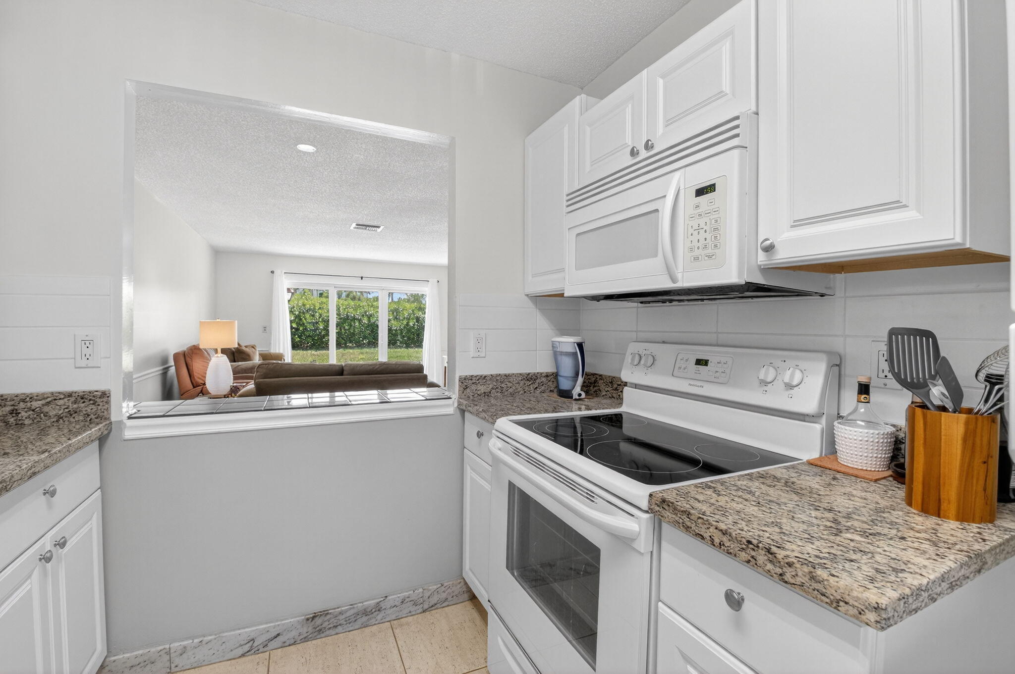PALM GREENS AT VILLA DEL RAY CONDO II - Residential