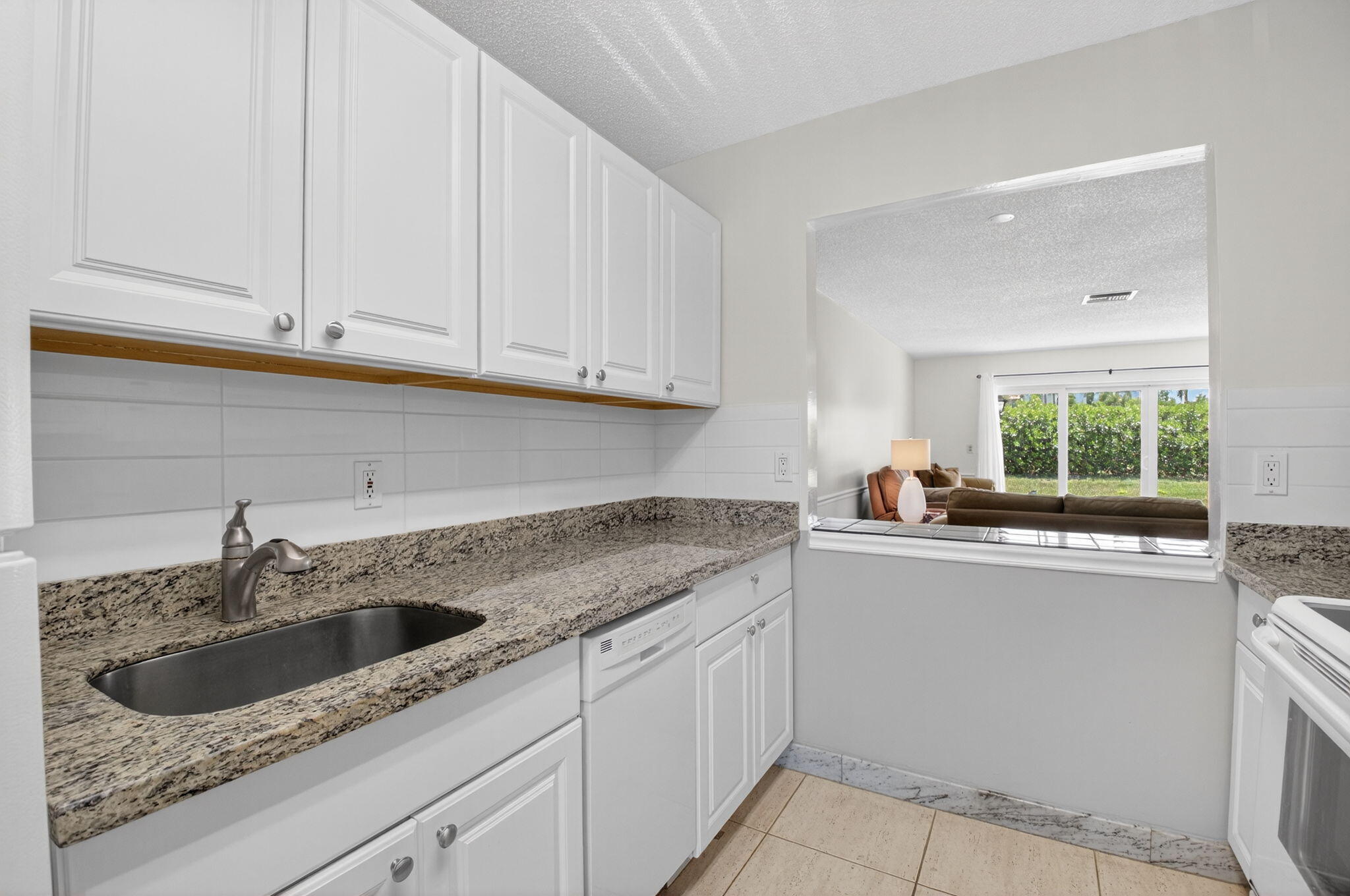 PALM GREENS AT VILLA DEL RAY CONDO II - Residential