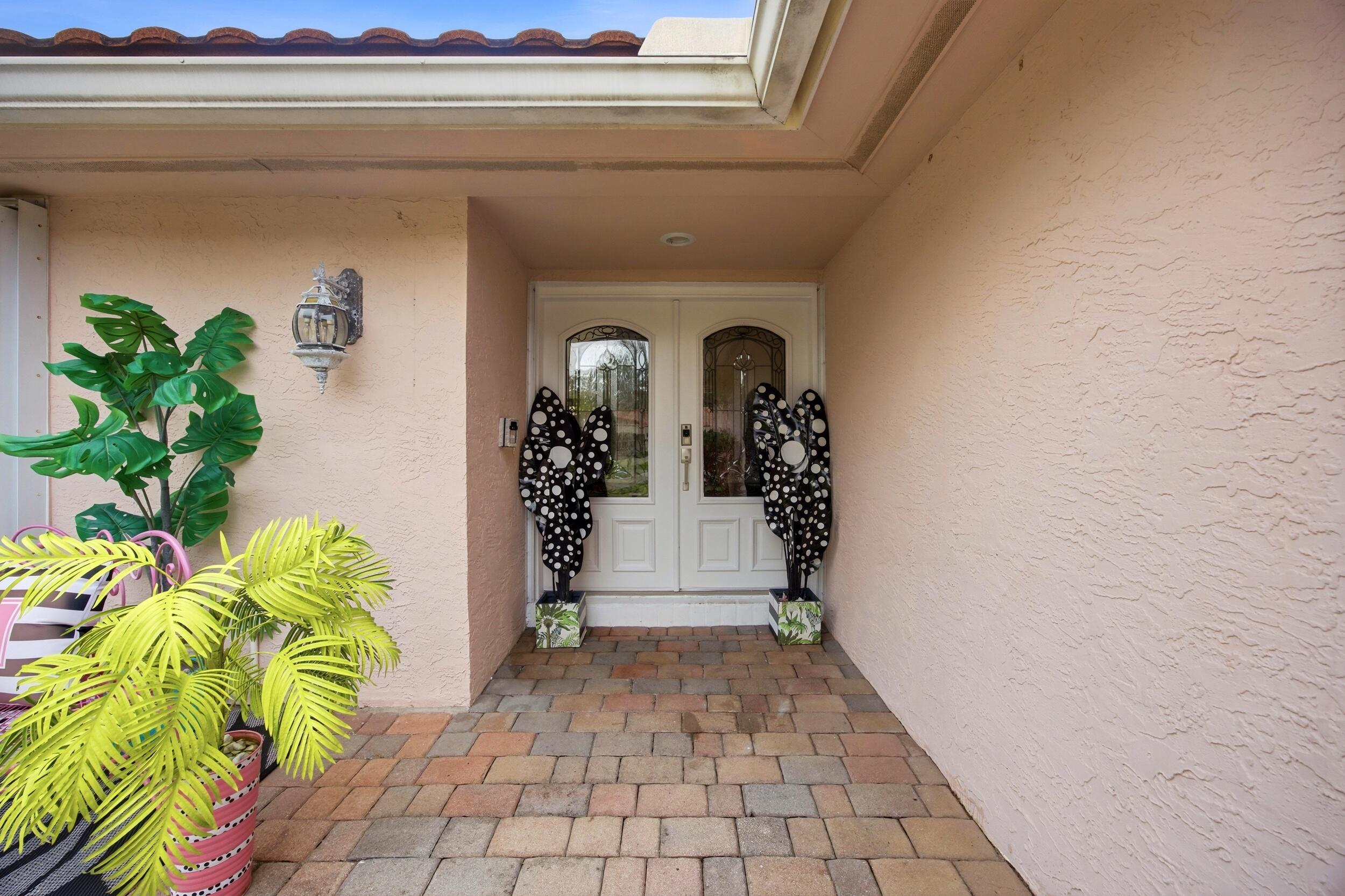 BOCA TEECA SEC 4 - Residential Lease