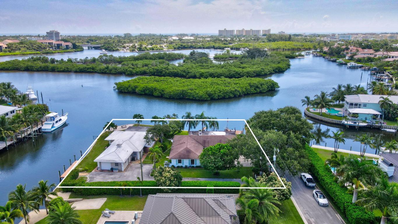 YACHT CLUB ESTATES - Land