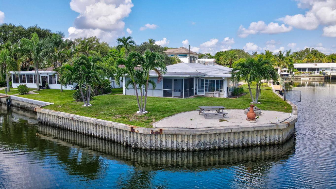 YACHT CLUB ESTATES - Land