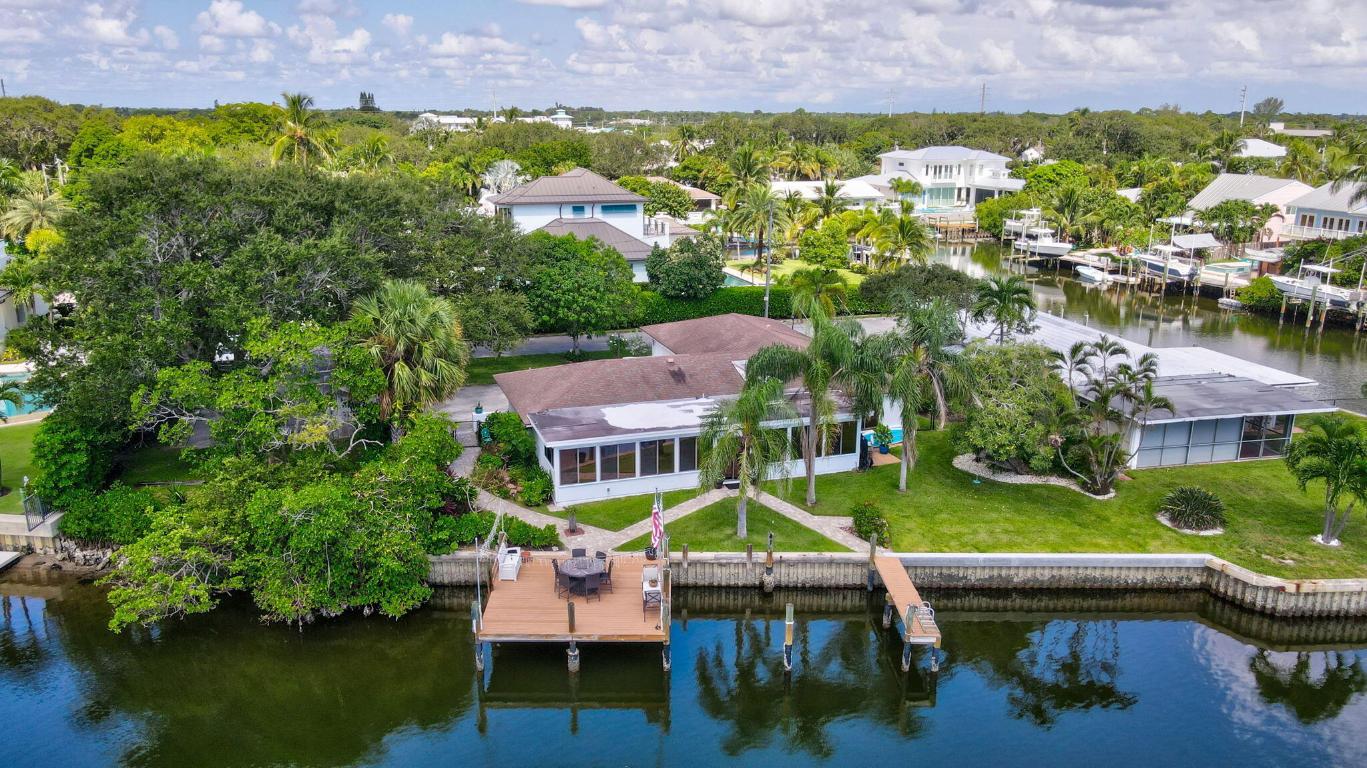 YACHT CLUB ESTATES - Land