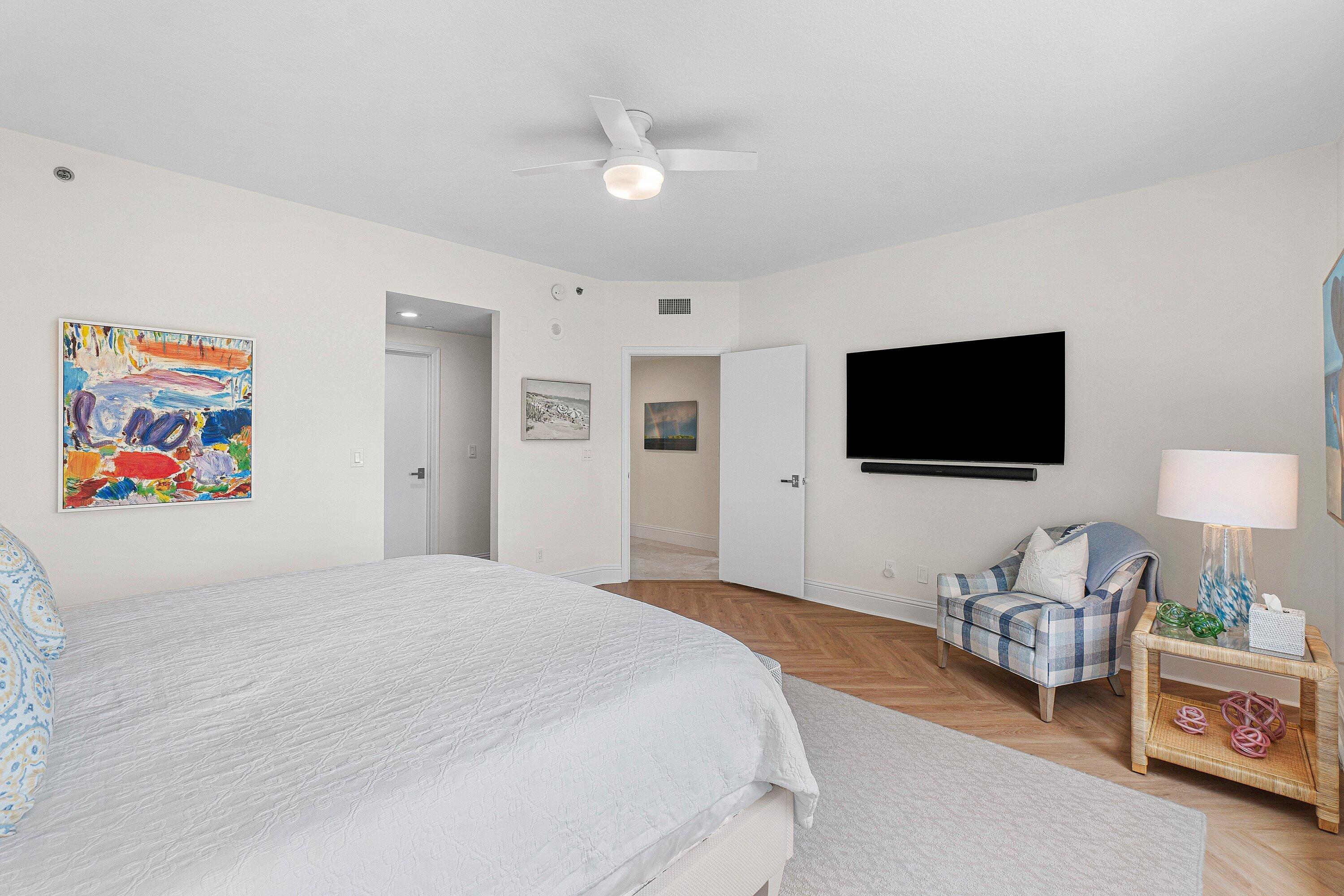 TOSCANA WEST CONDO - Residential