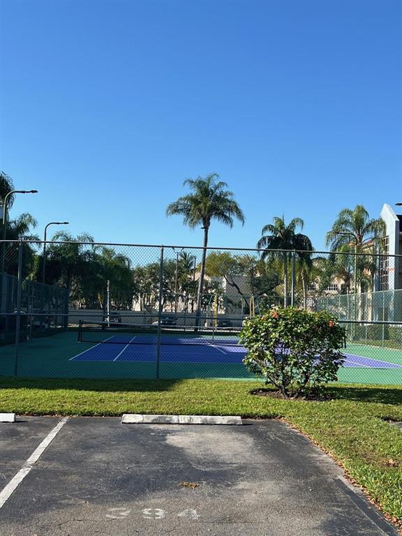 VILLA RUSTICA I CONDO - Residential Lease