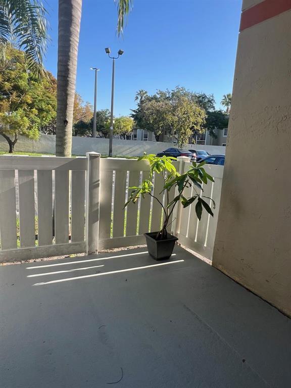 VILLA RUSTICA I CONDO - Residential Lease